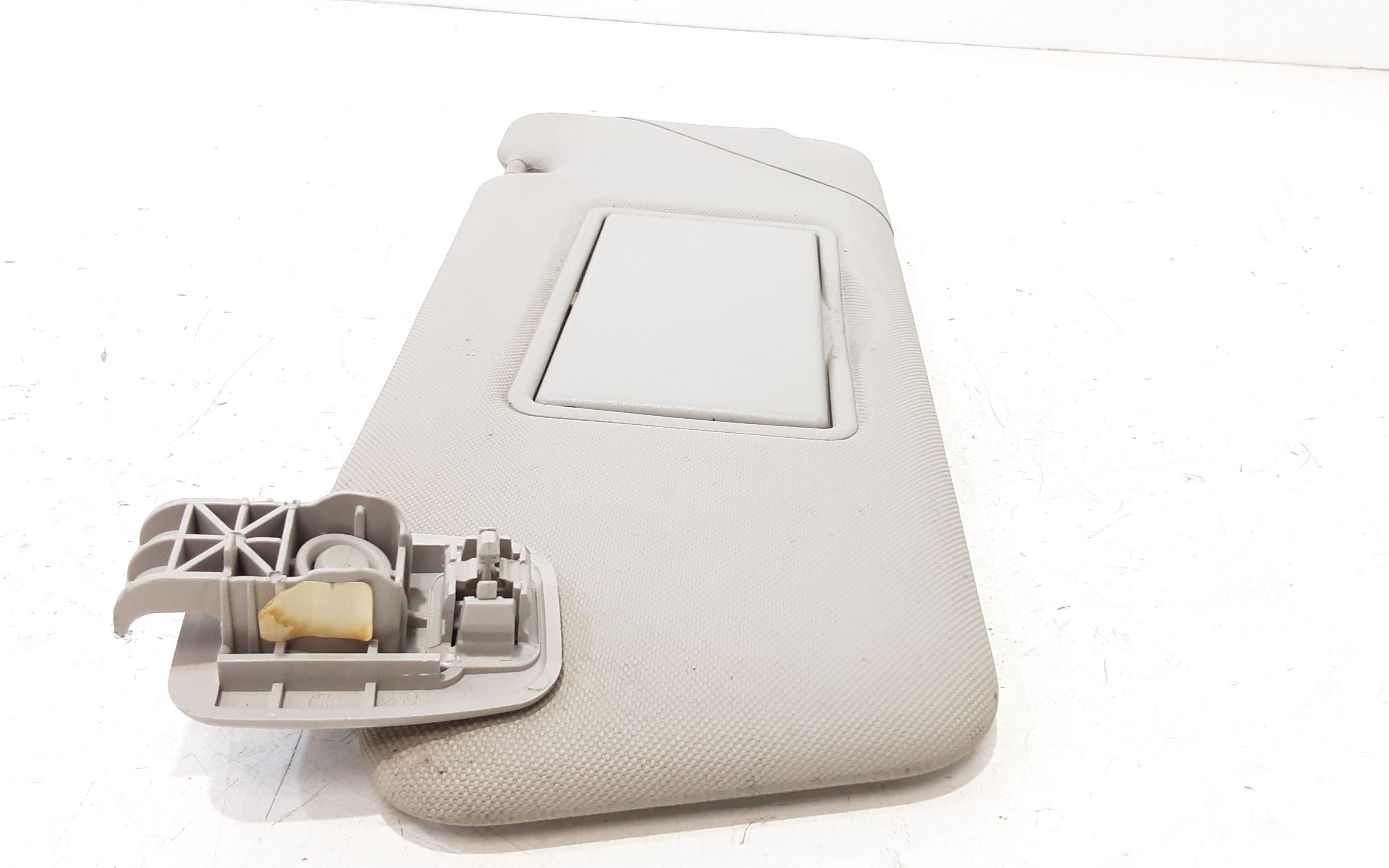 Parasole aletta anteriore Lato Guida RENAULT Clio Serie IV (12>19)