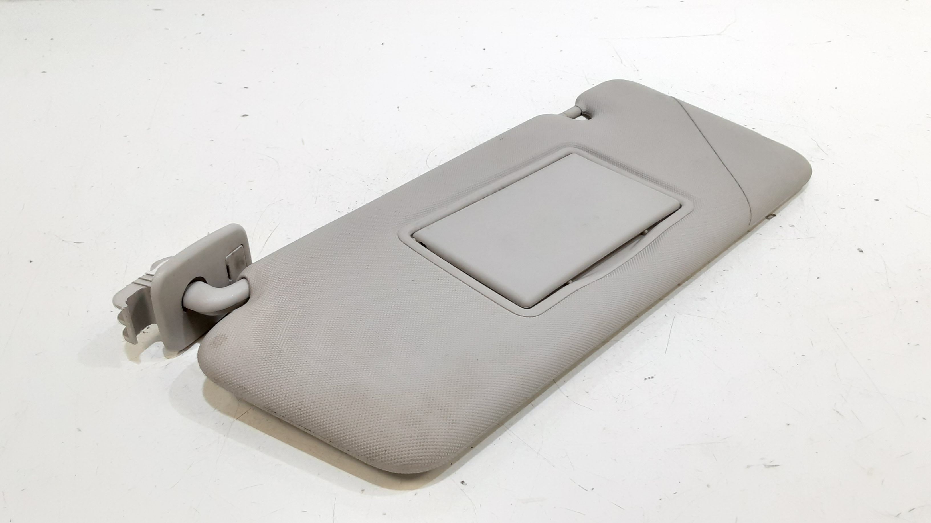 Parasole aletta anteriore Lato Guida RENAULT Clio Serie IV (12>19)