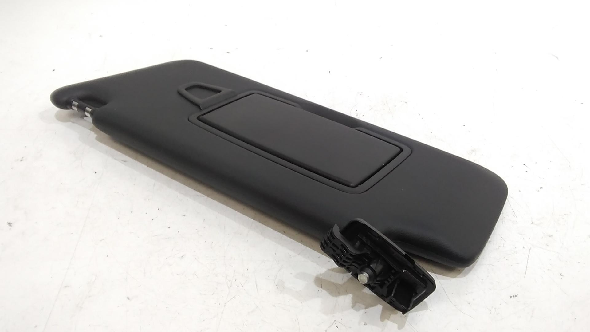 Parasole aletta anteriore Lato Guida MERCEDES GLB Serie (X247) (19>)