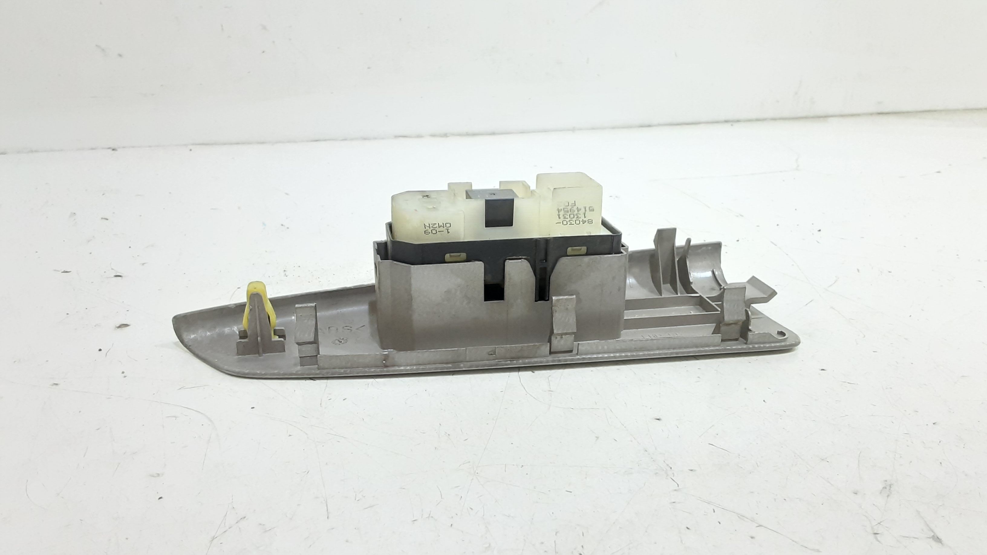 Pulsantiera Anteriore Destra Passeggero TOYOTA Corolla Verso 1 Serie