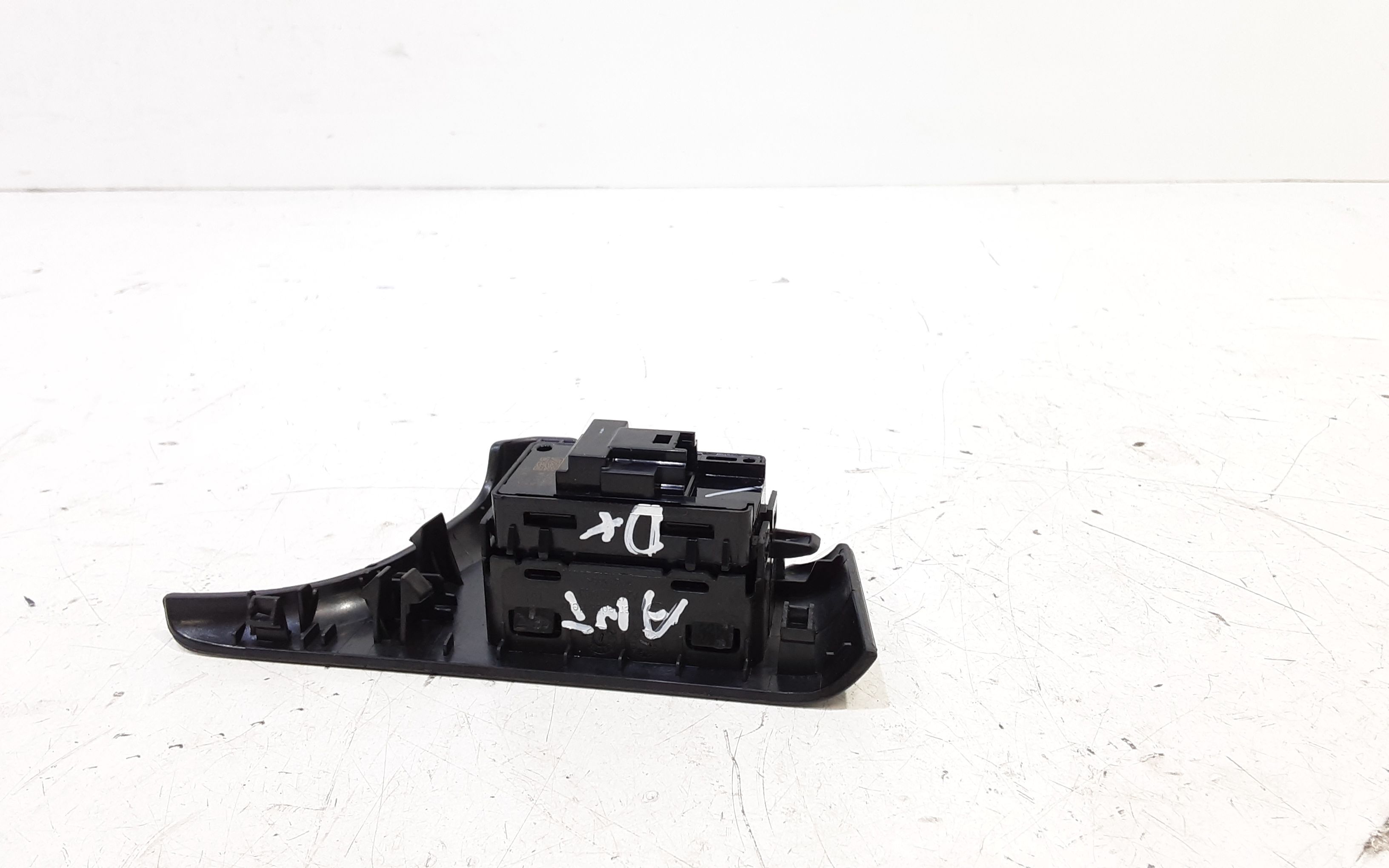 Pulsantiera Anteriore Destra Passeggero TOYOTA Auris Serie (E180) (12>18)