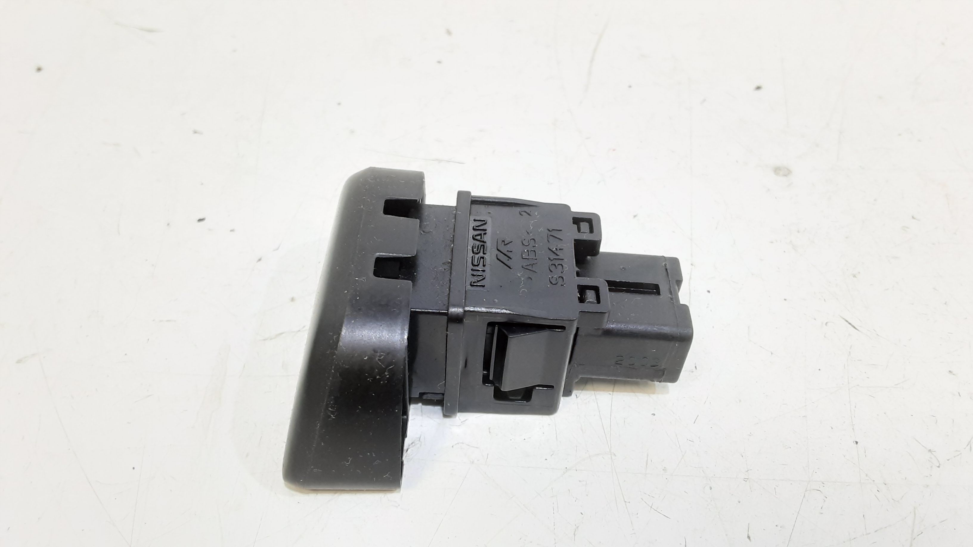 Pulsante luci di emergenza NISSAN Micra 7 Serie