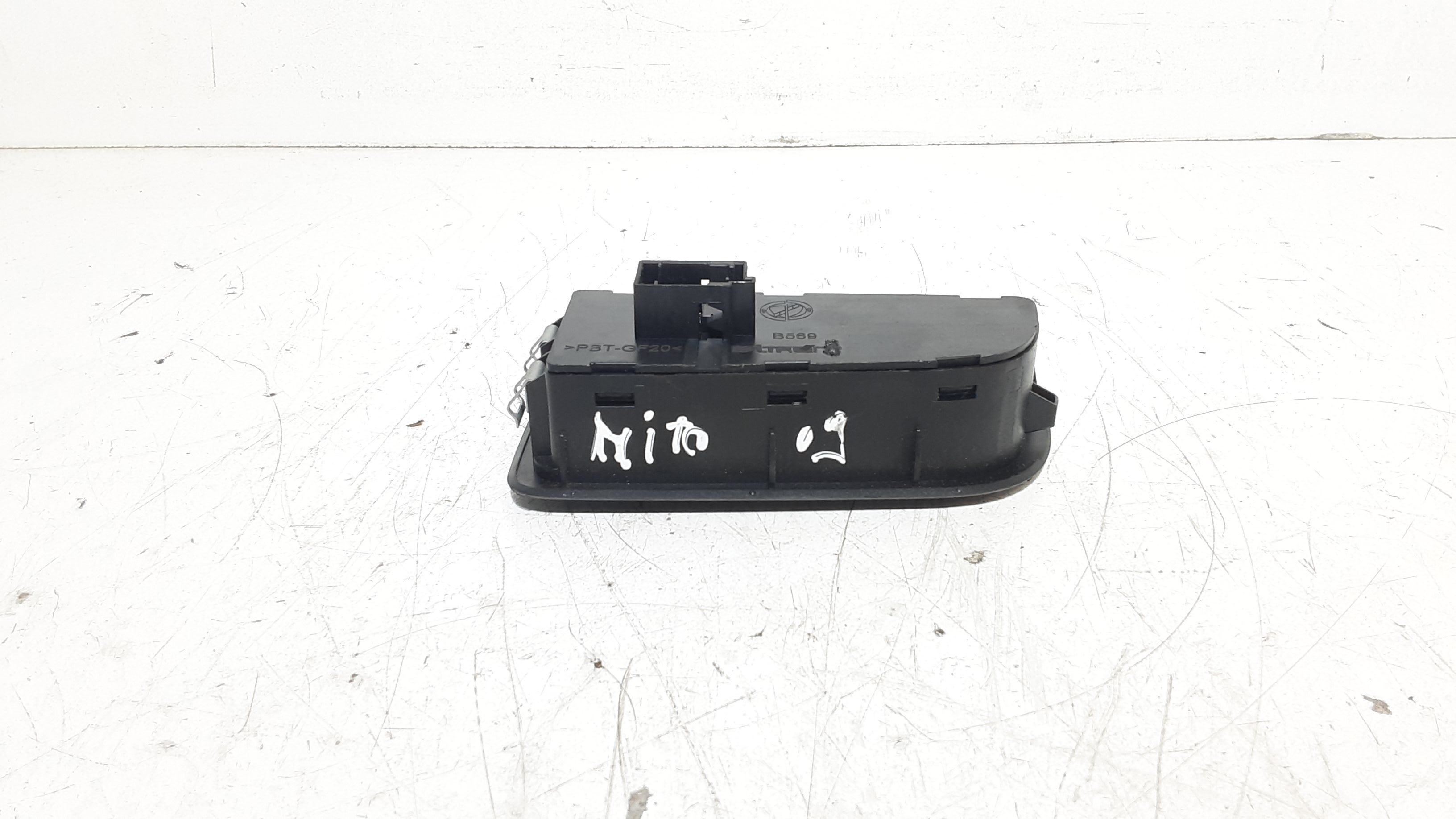 Interruttore comando luci ALFA ROMEO Mito 1 Serie