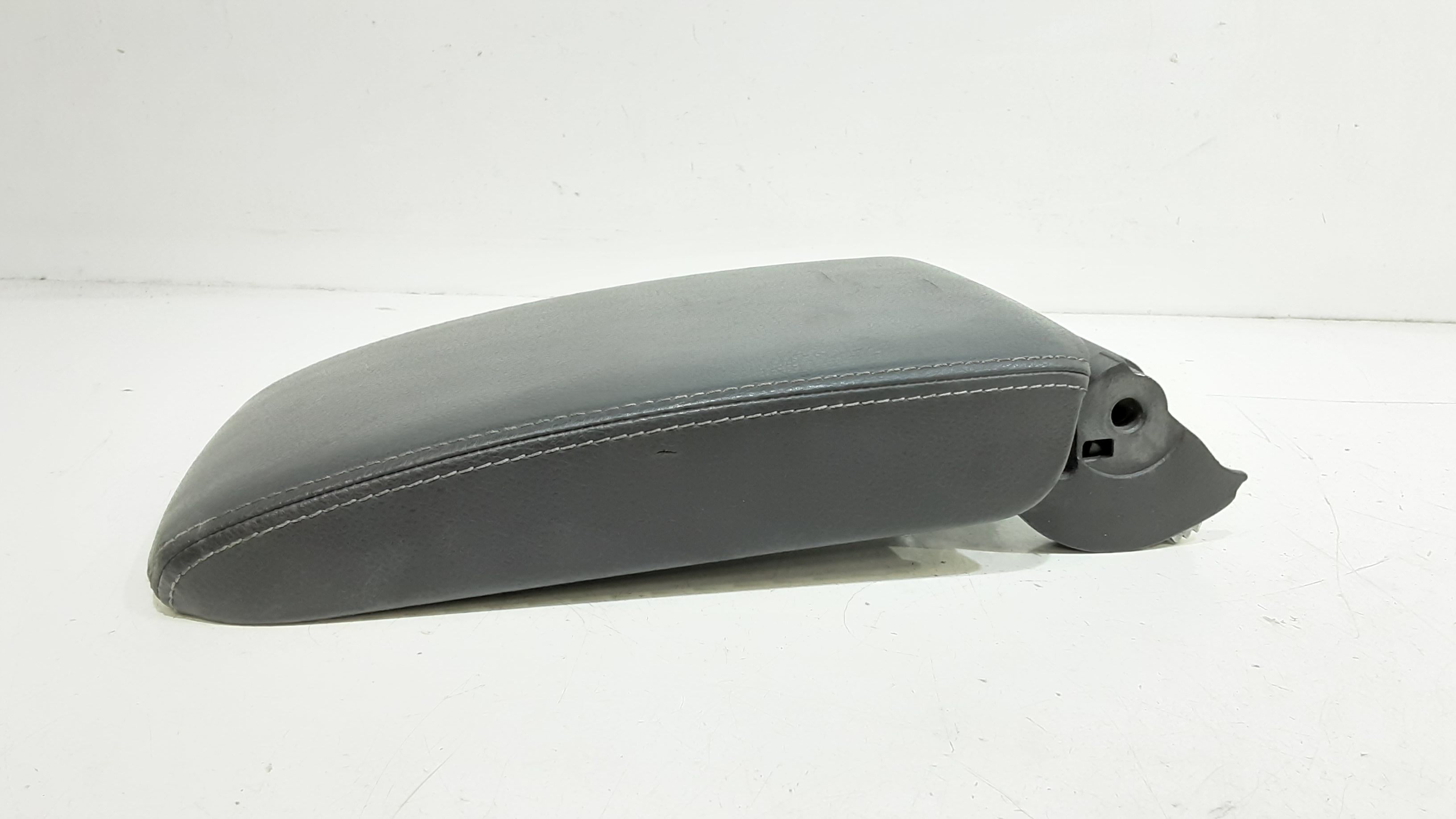 Bracciolo centrale VOLKSWAGEN Golf 6 Berlina (08>12)