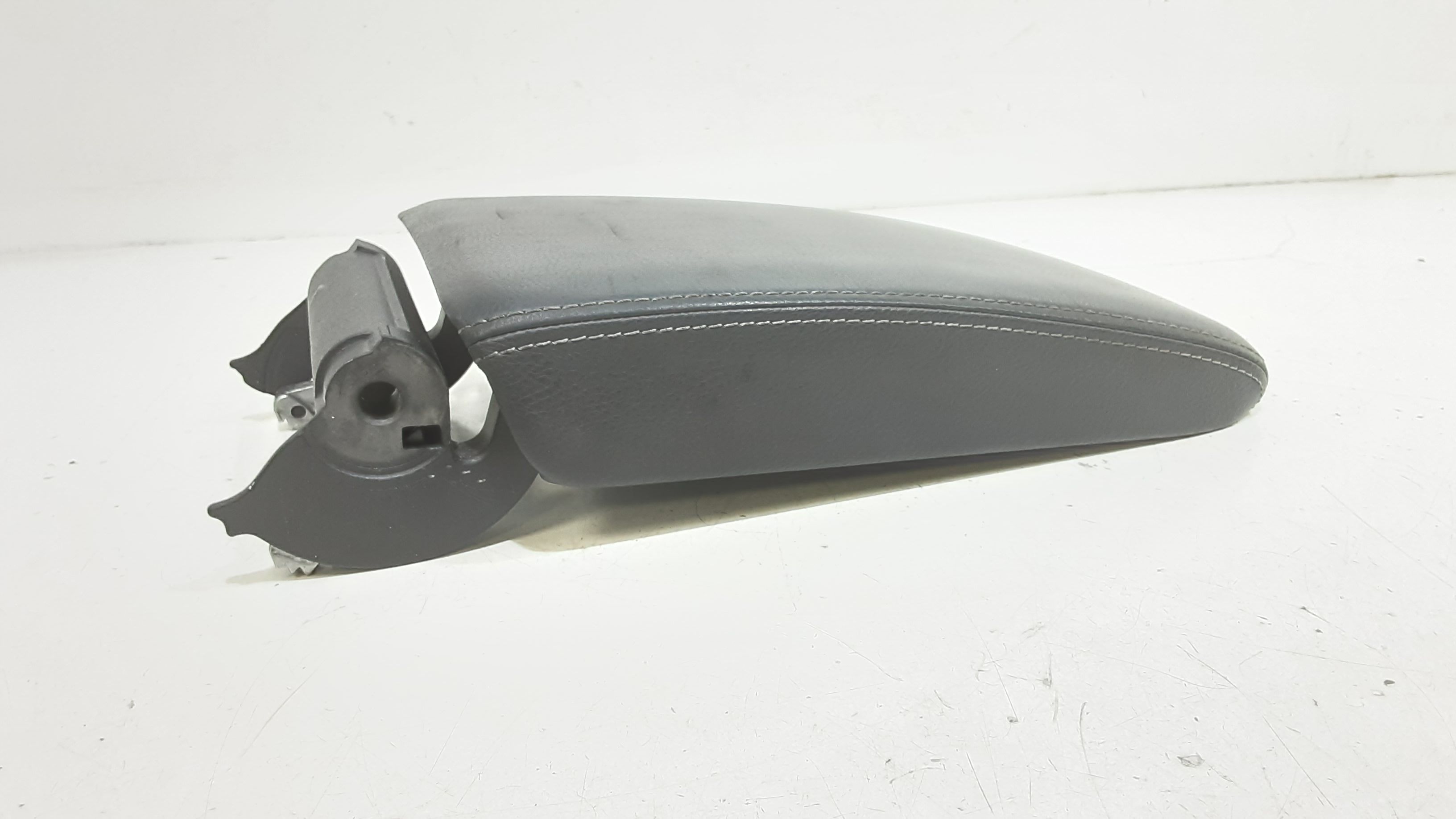 Bracciolo centrale VOLKSWAGEN Golf 6 Berlina (08>12)