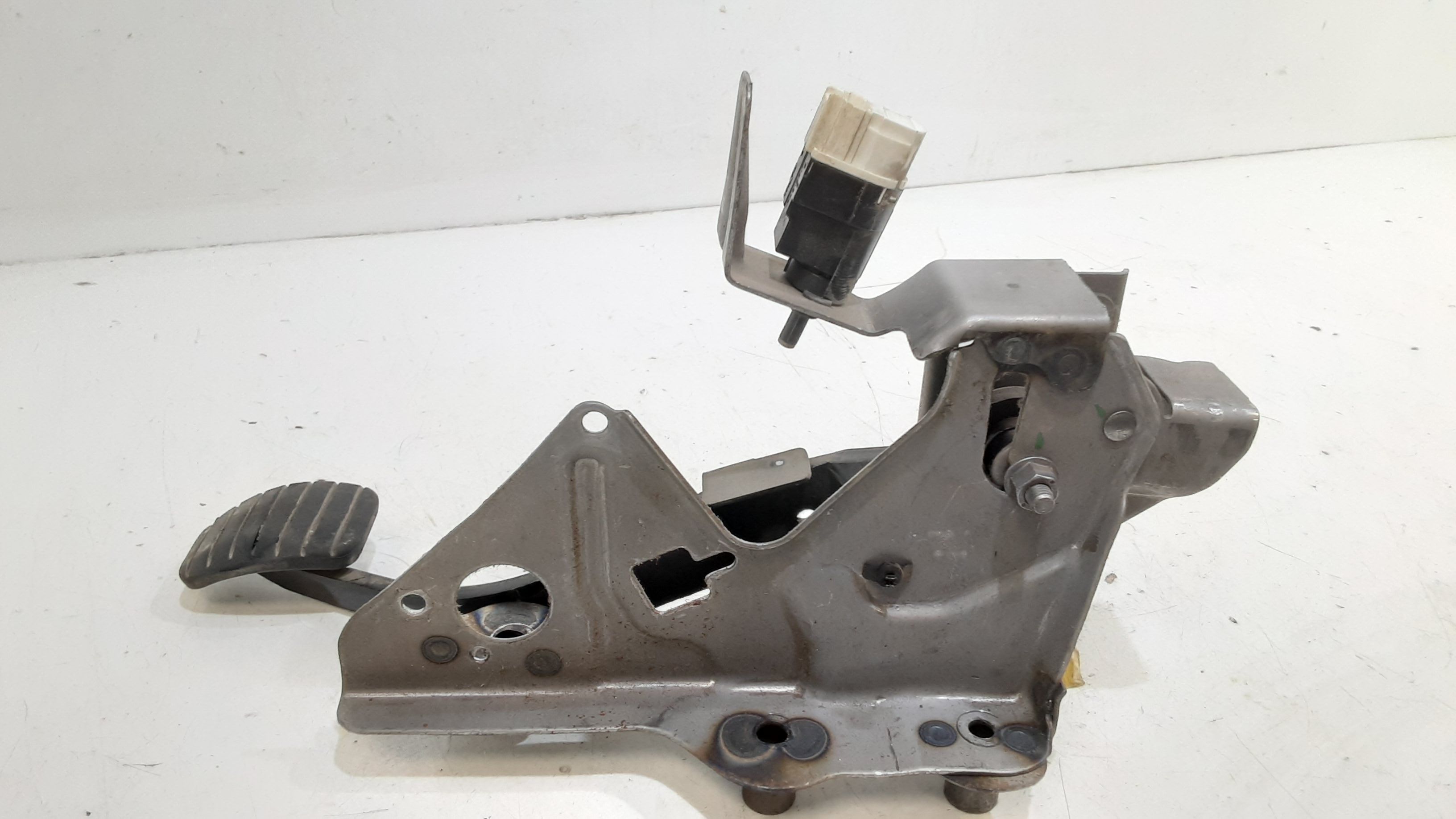 Pedale Freno RENAULT Clio Serie IV (12>19)