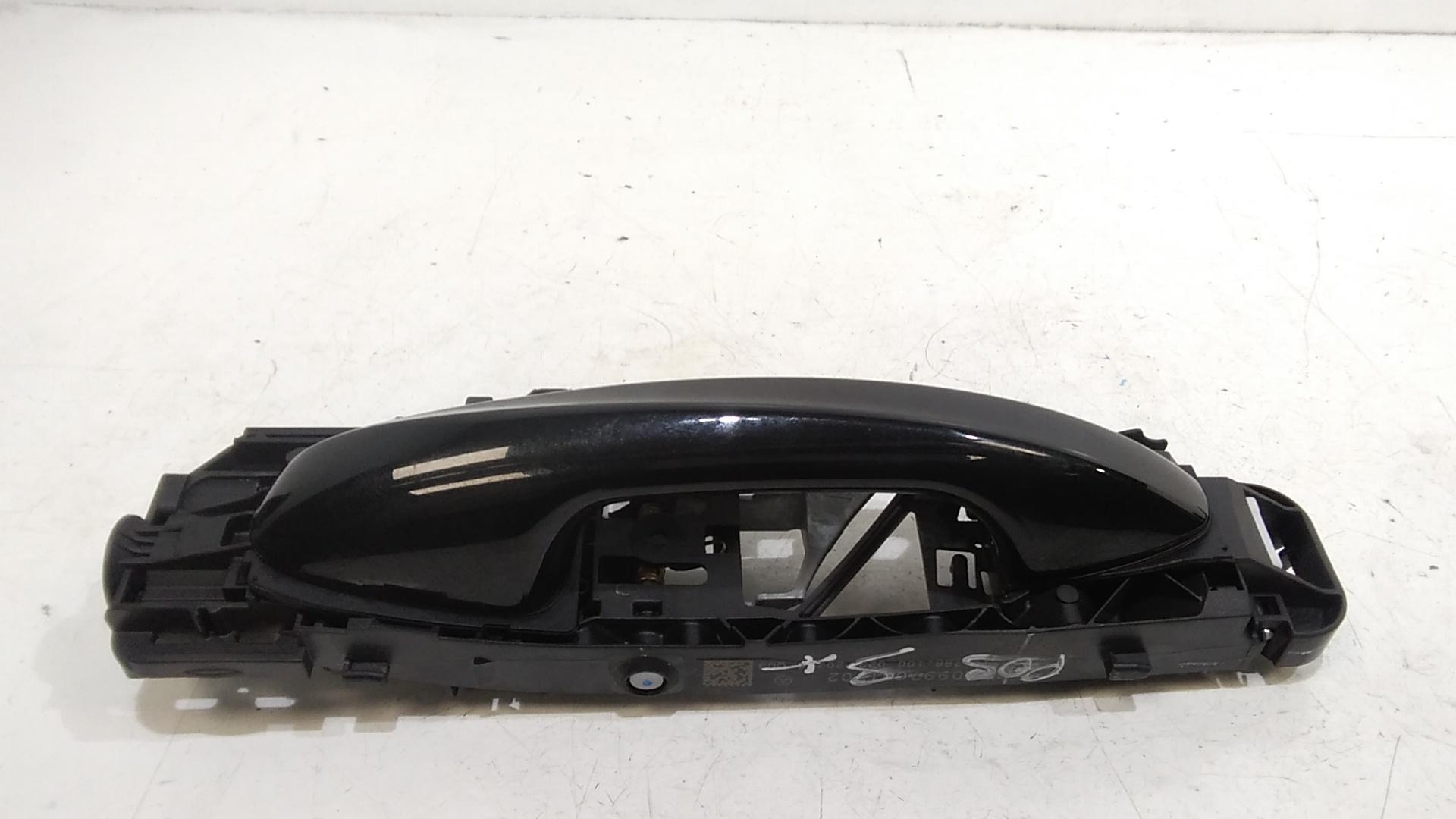 Maniglia esterna Posteriore Sinistra MERCEDES GLB Serie (X247) (19>)