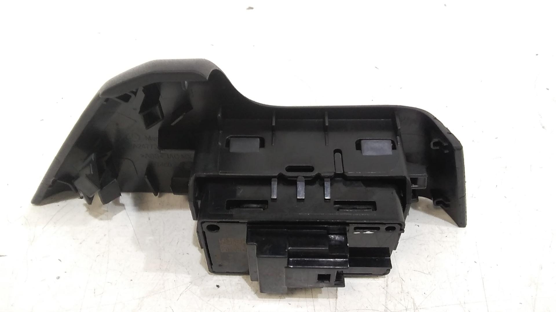 Pulsantiera Posteriore Destra MERCEDES GLB Serie (X247) (19>)