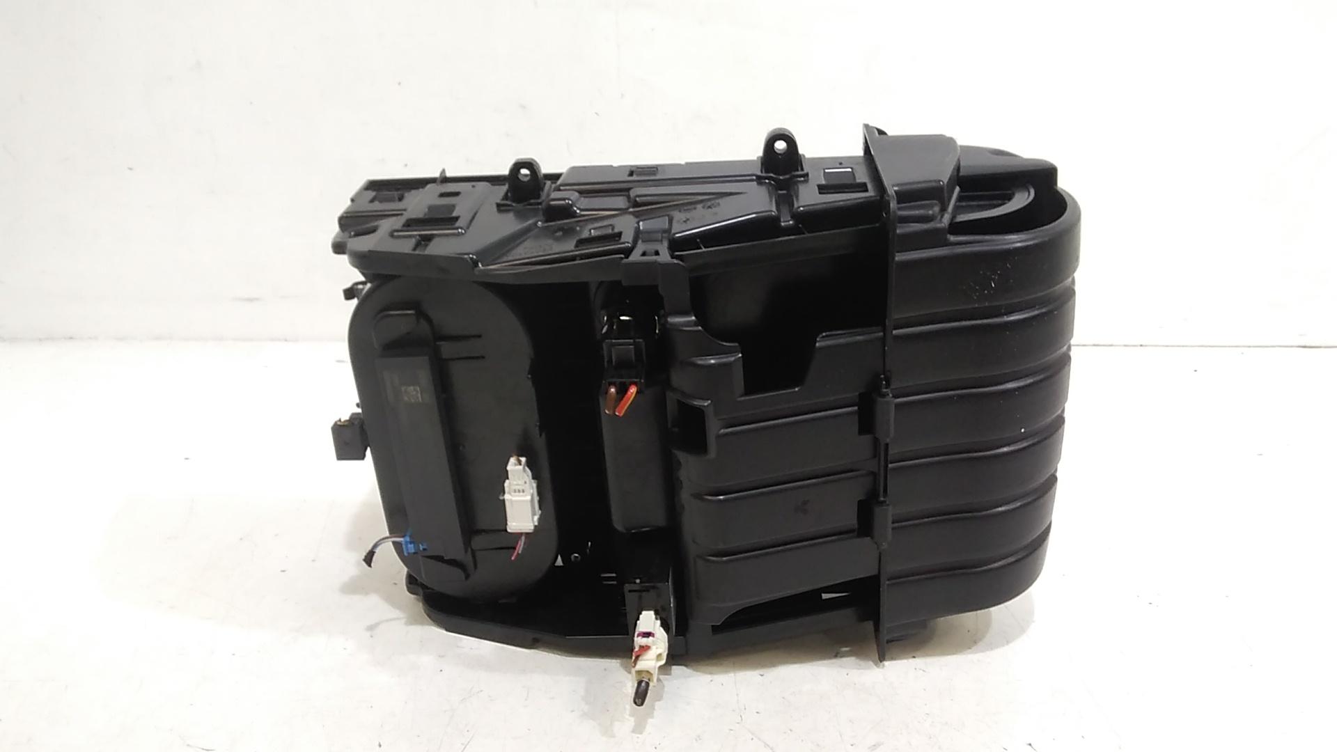 Vano portaoggetti MERCEDES GLB Serie (X247) (19>)