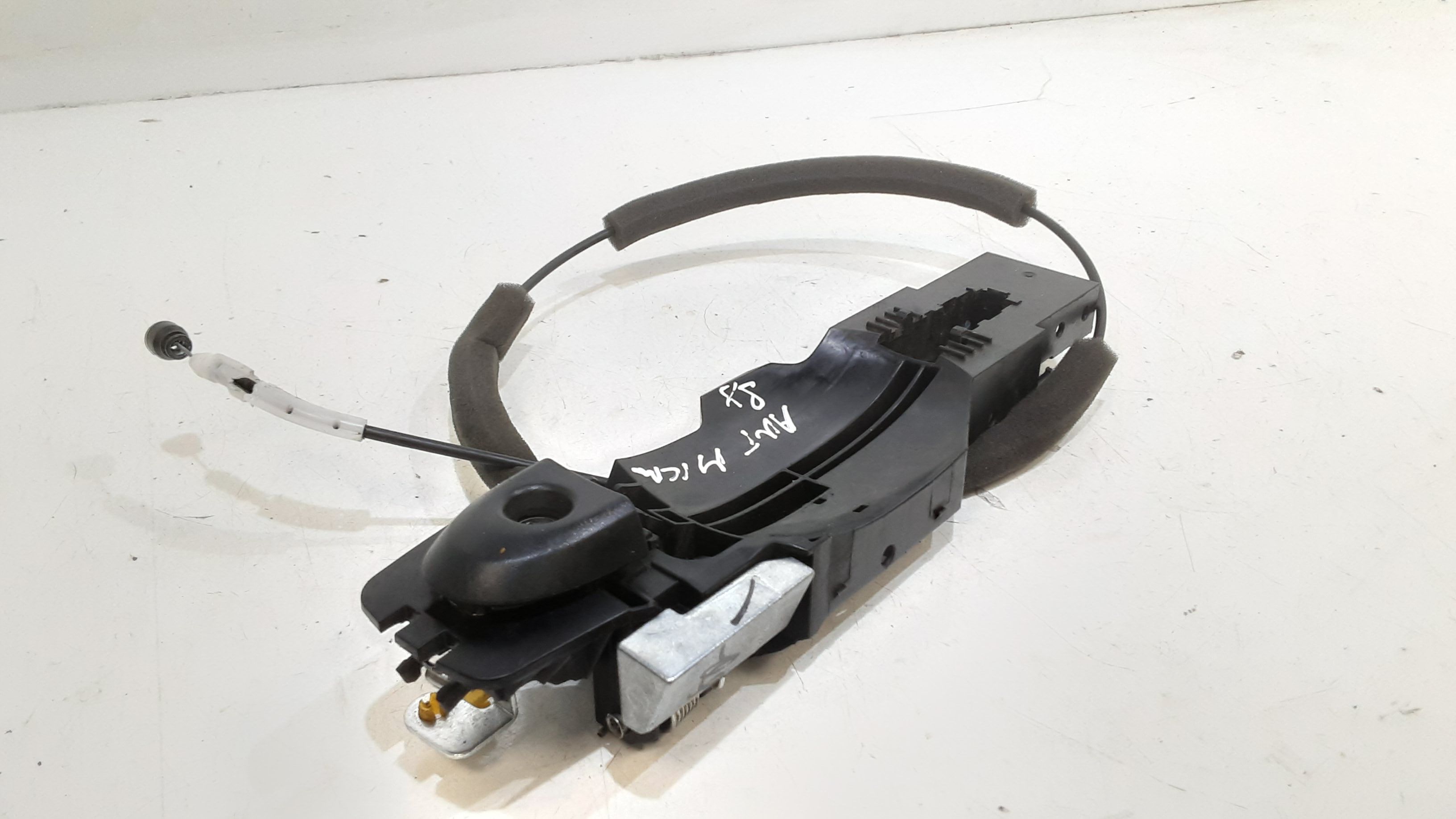 Supporto maniglia anteriore sinistra NISSAN Micra 7 Serie