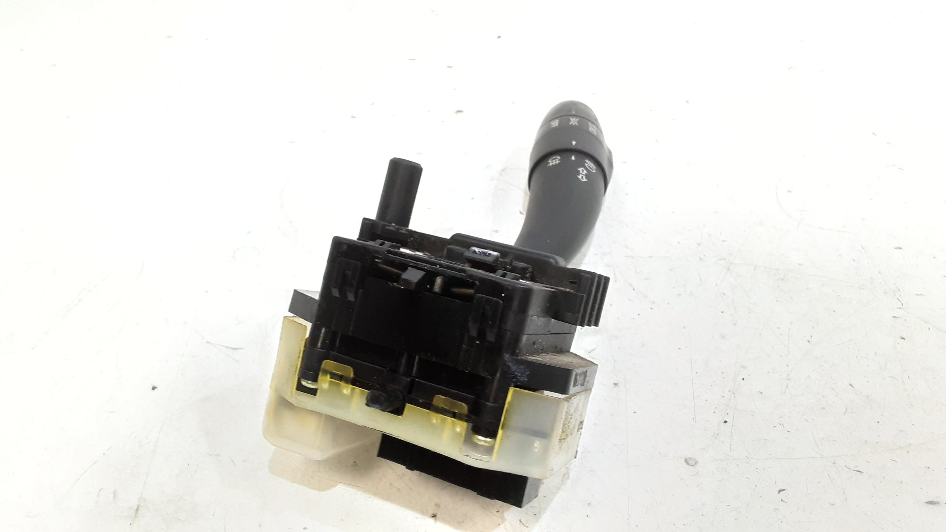 Devioluci sinistro KIA Cee d 1 Serie