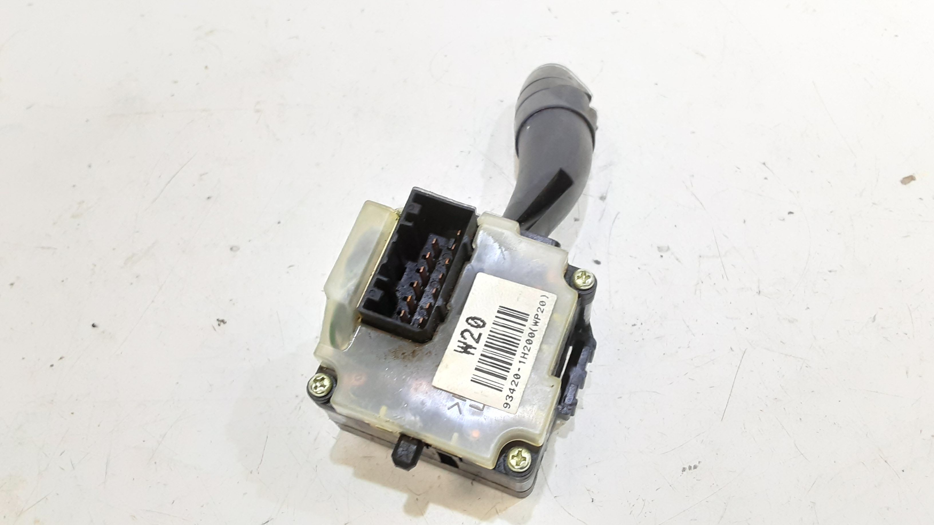 Devioluci destro KIA Cee d 1 Serie