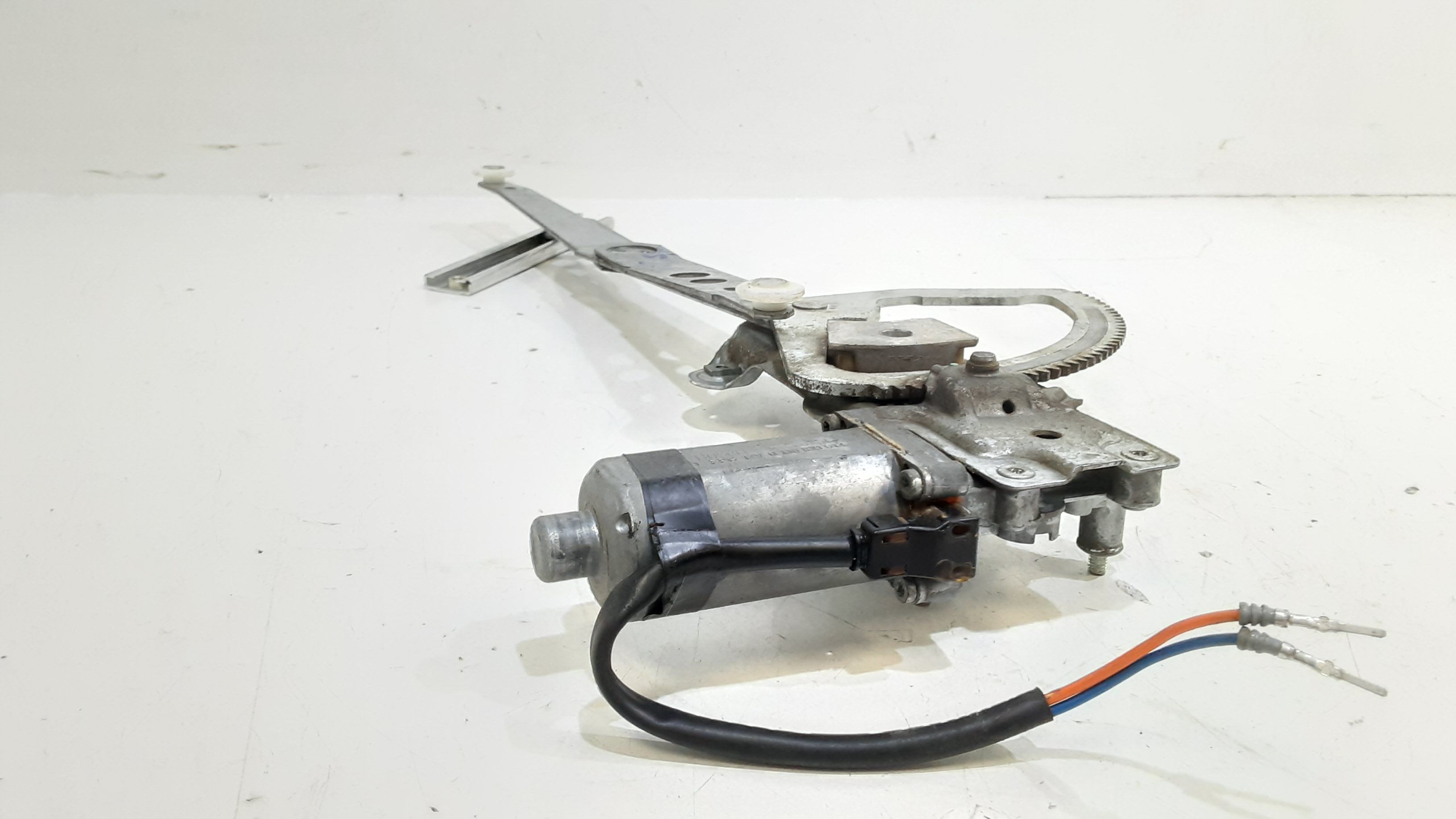 Cremagliera anteriore sinistra Guida JAGUAR XJ 6