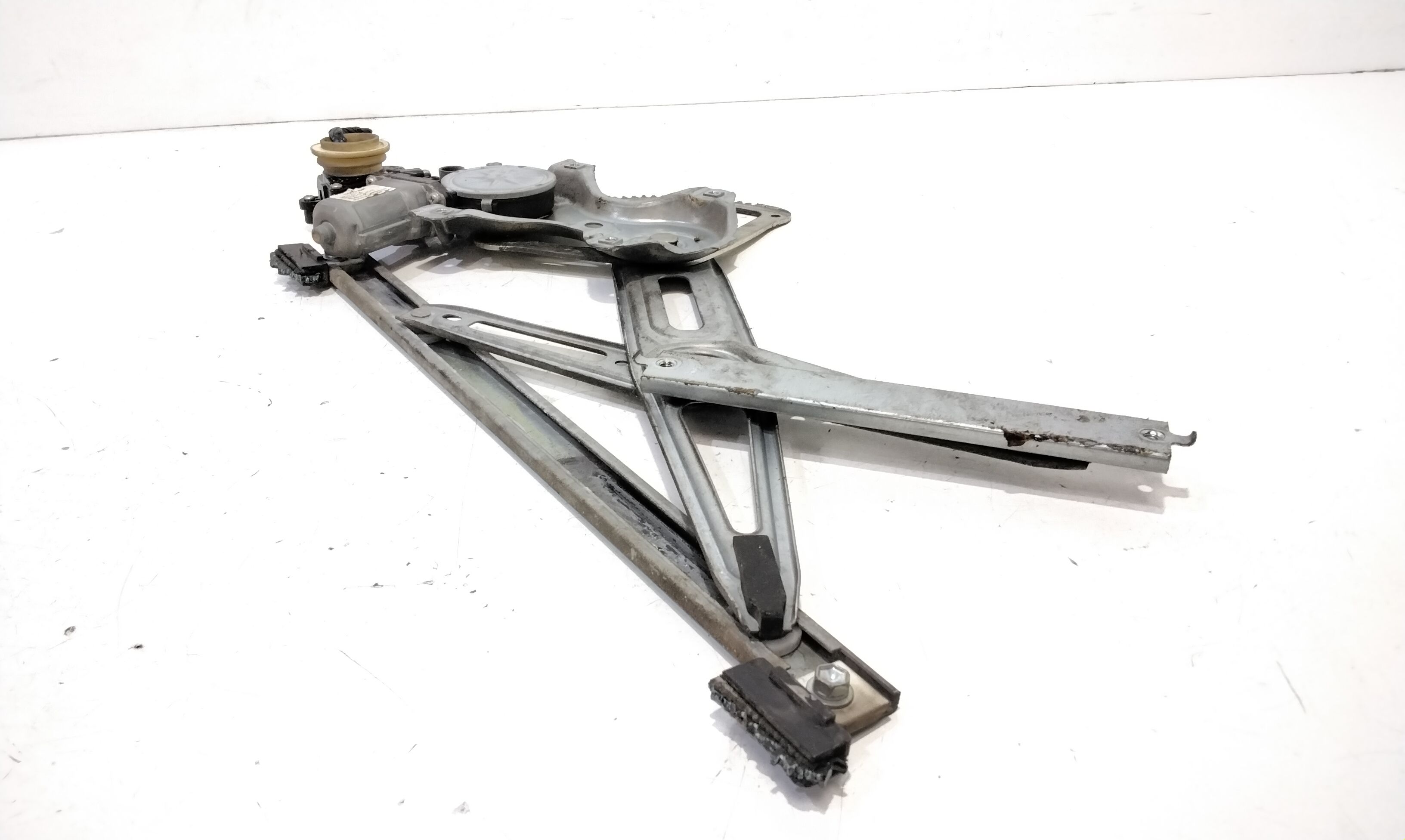 Cremagliera anteriore sinistra Guida TOYOTA Yaris 3 Serie