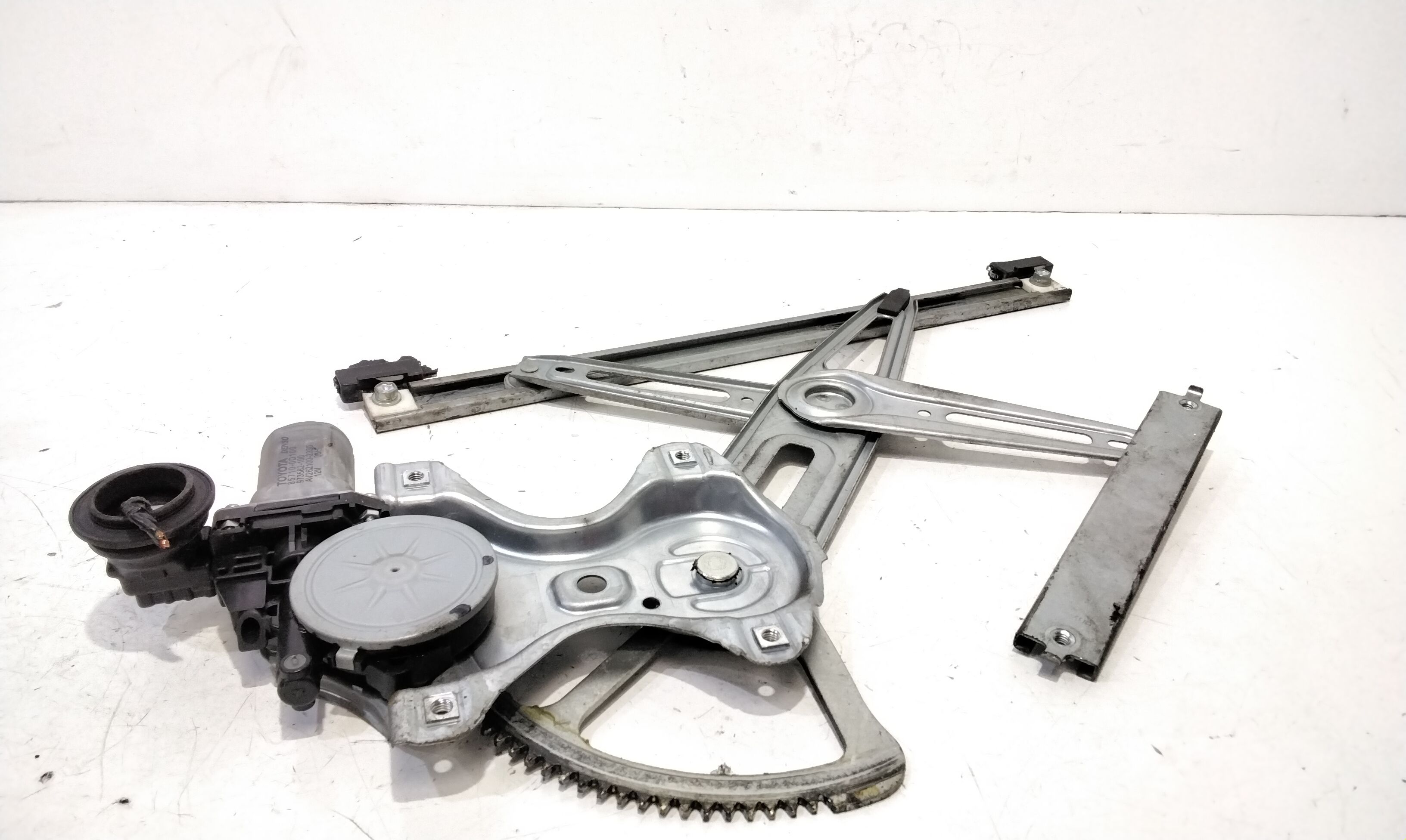 Cremagliera anteriore destra passeggero TOYOTA Yaris 3 Serie