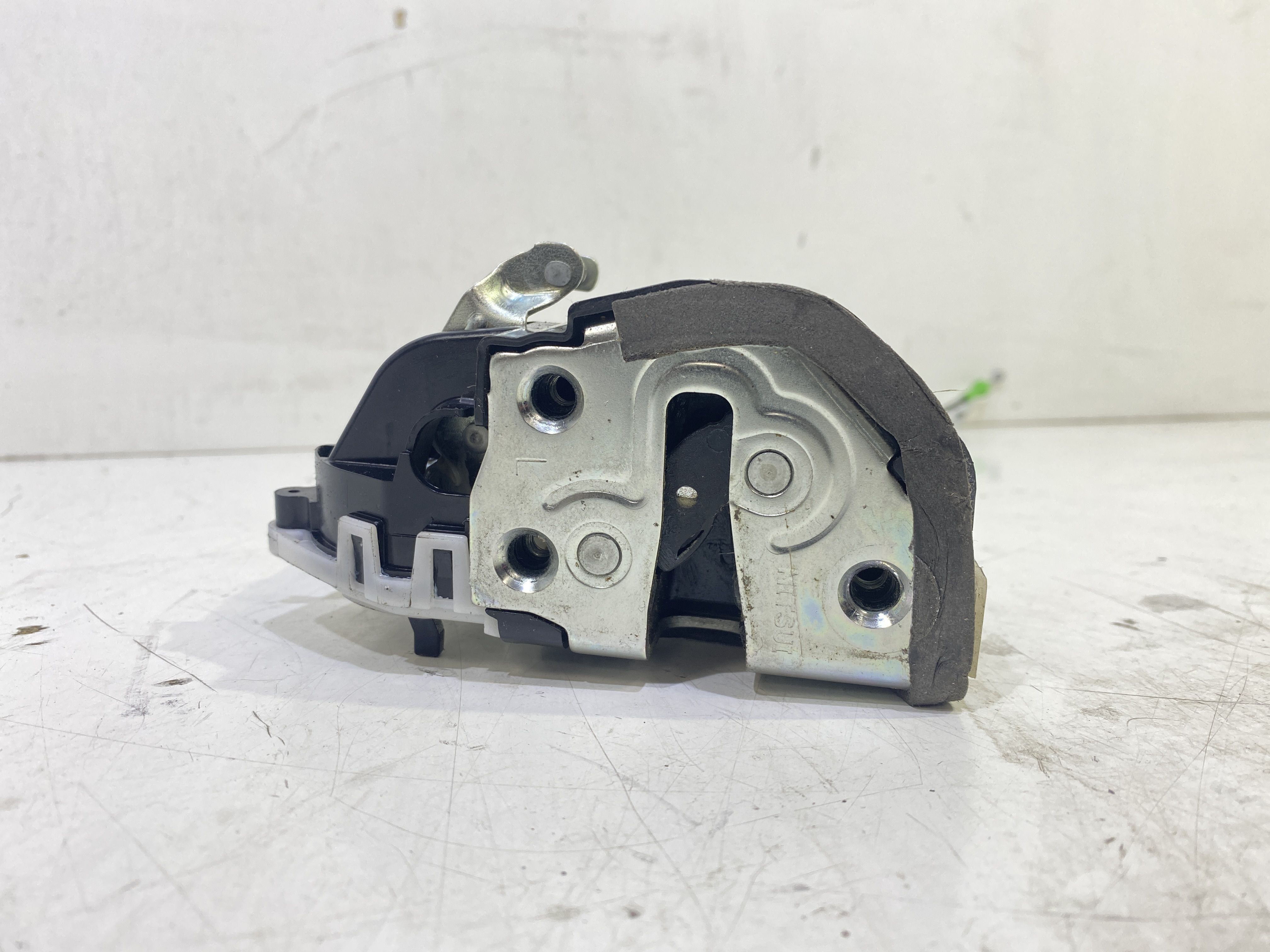 Serratura Posteriore Sinistra TOYOTA Yaris 4 Serie