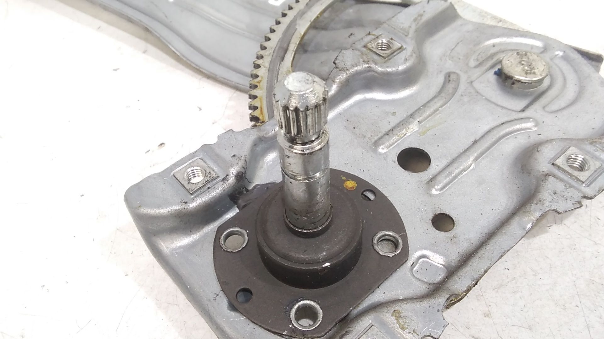 Cremagliera posteriore sinistra guida TOYOTA Yaris 4 Serie