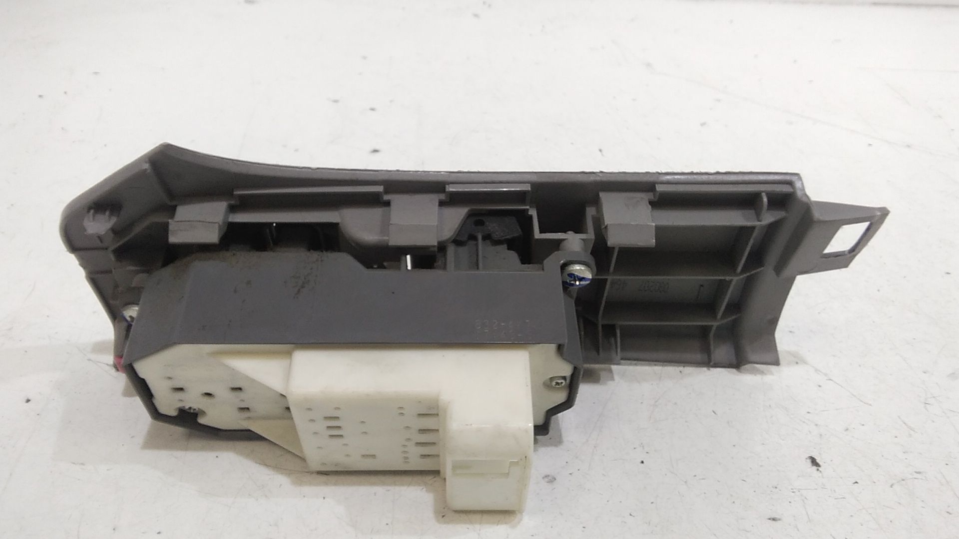 Pulsantiera anteriore sinistra Guida TOYOTA Yaris 3 Serie