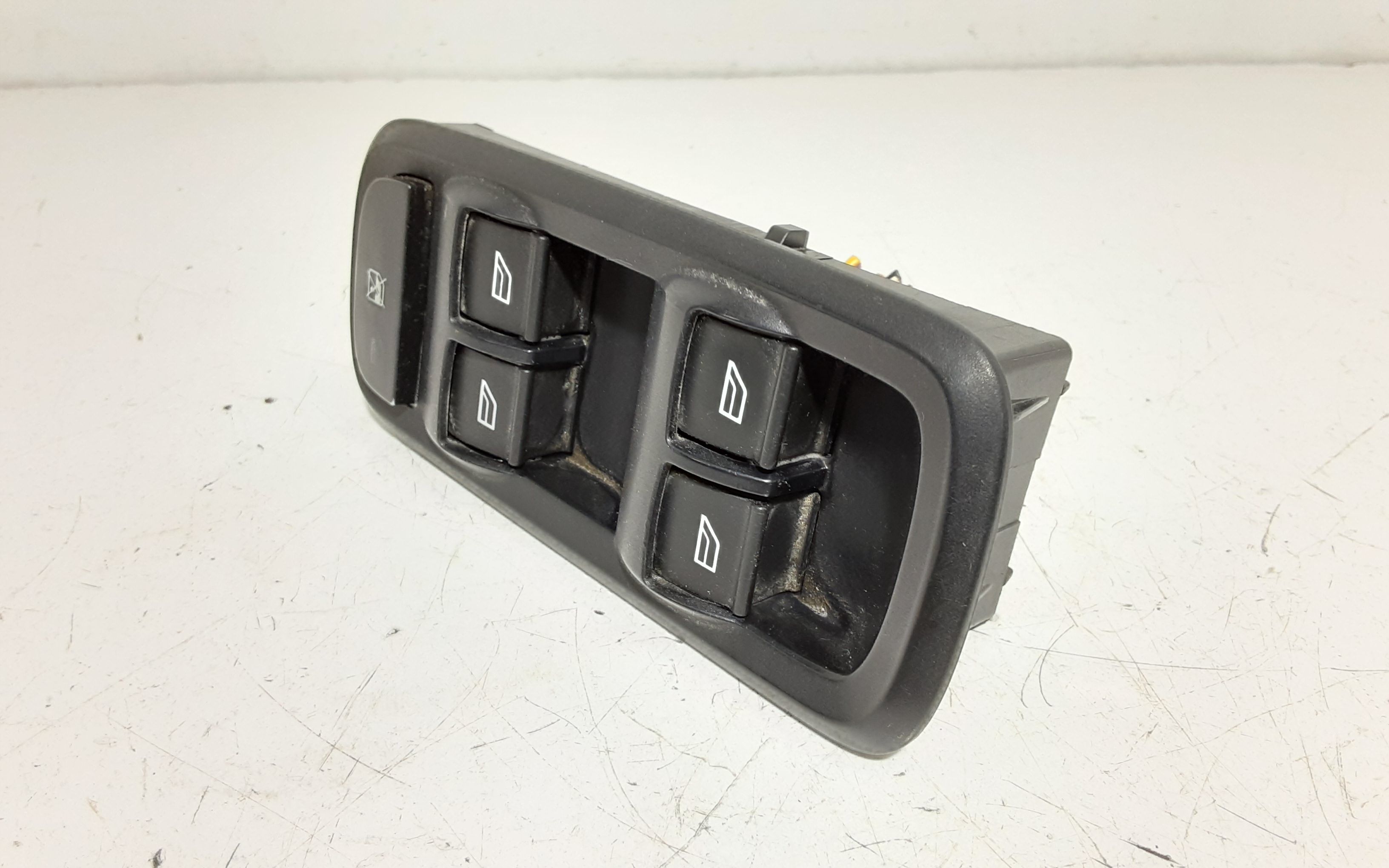 Pulsantiera anteriore sinistra Guida FORD Fiesta 6 Serie