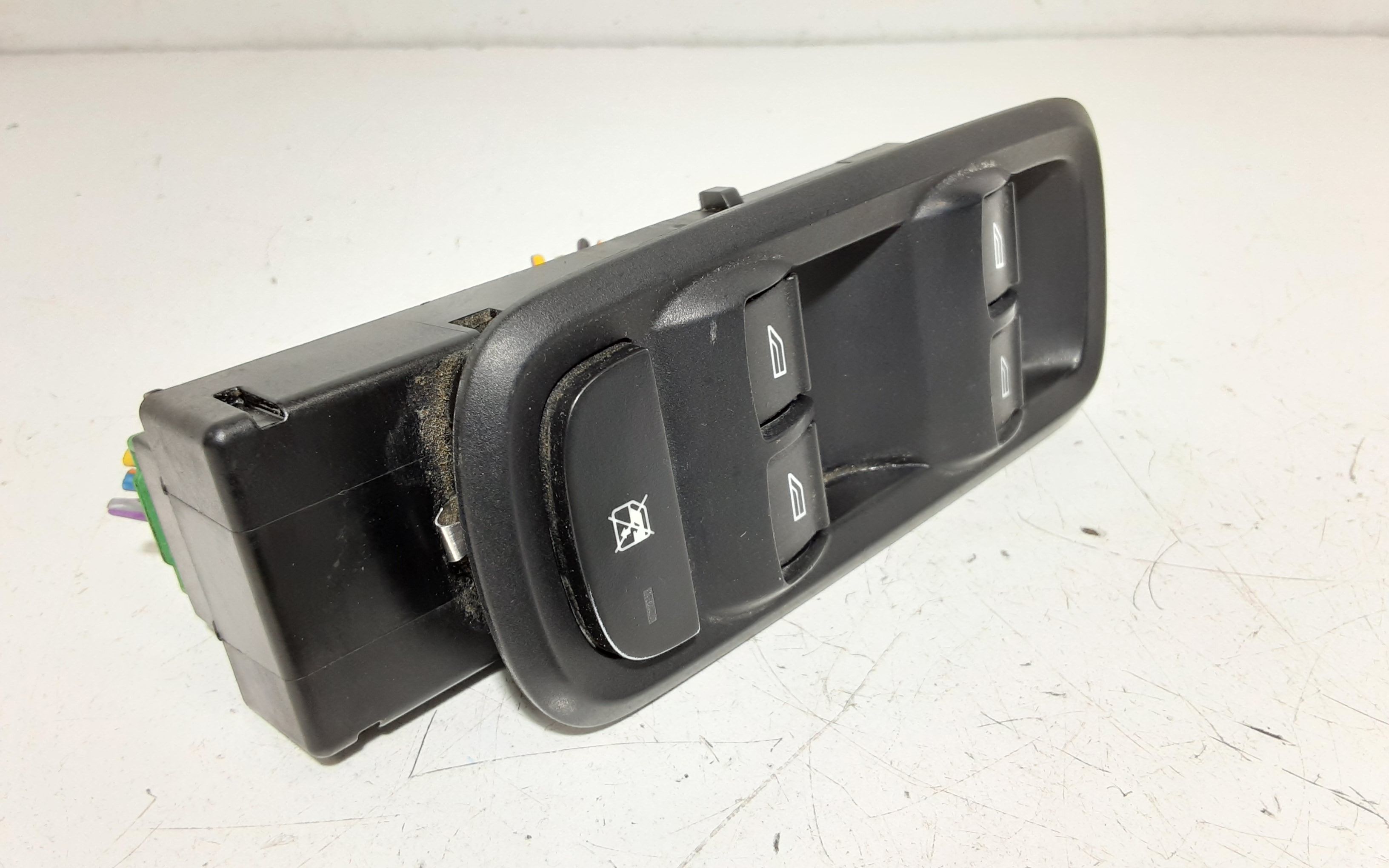 Pulsantiera anteriore sinistra Guida FORD Fiesta 6 Serie