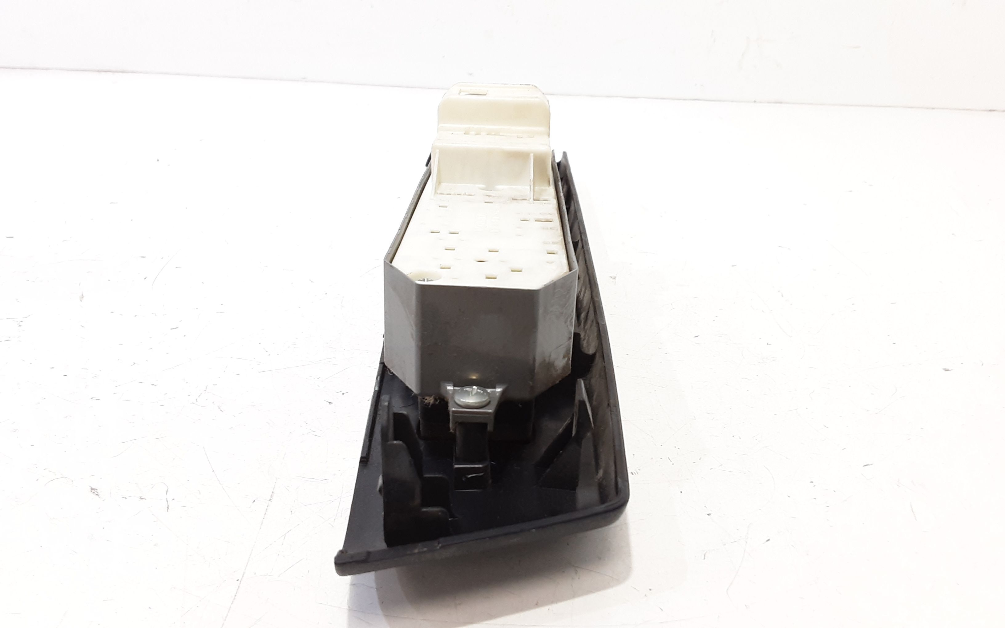 Pulsantiera anteriore sinistra Guida TOYOTA Yaris Serie