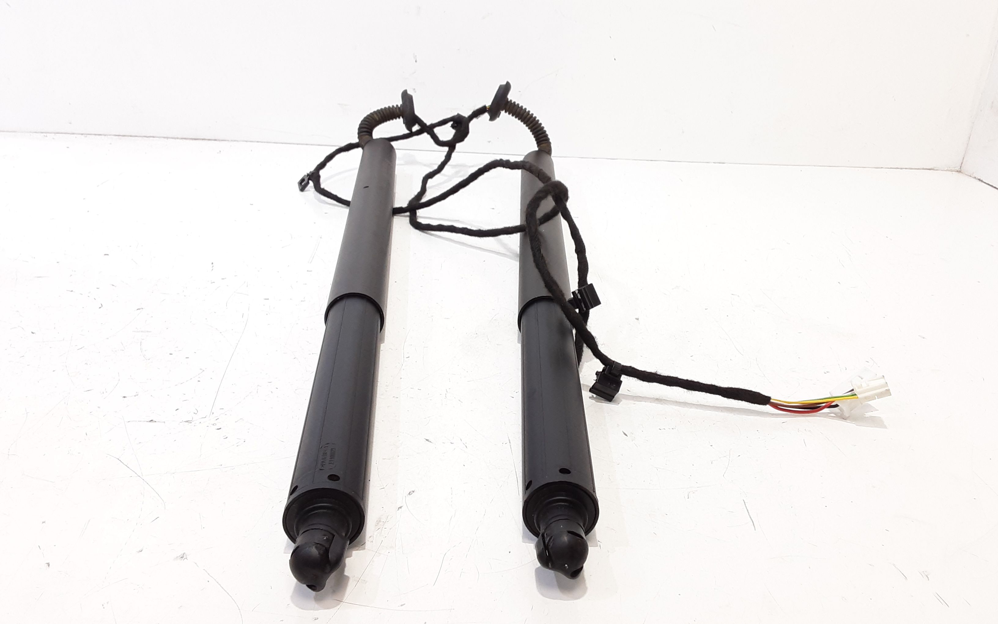 Pistoncini cofano Post. MERCEDES Classe B Serie (W247) (18>21)