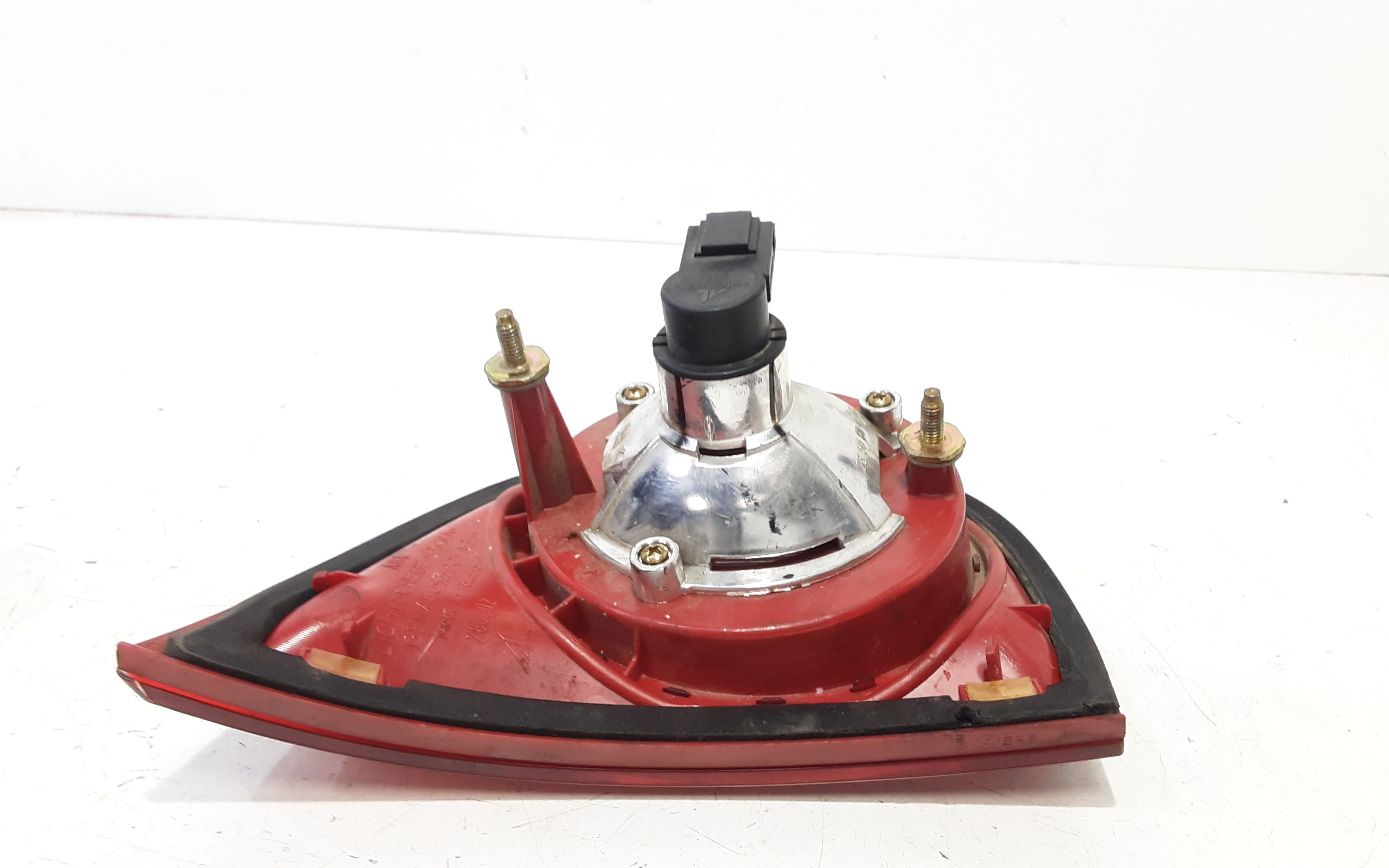 Stop Posteriore Destro Integrato nel Portello VOLKSWAGEN Golf 5 Berlina (03>08)