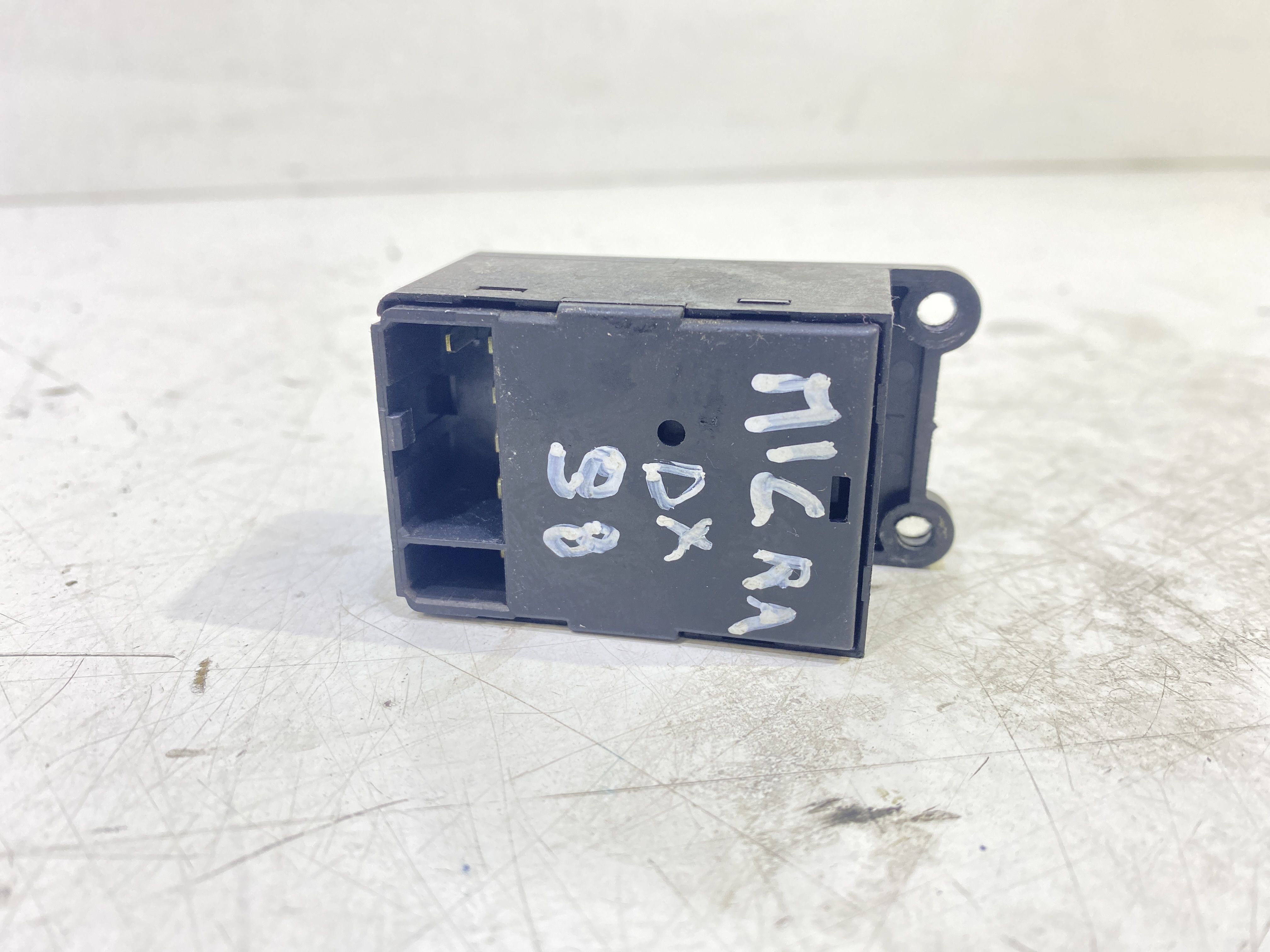 Pulsantiera Anteriore Destra Passeggero NISSAN Micra 1 Serie