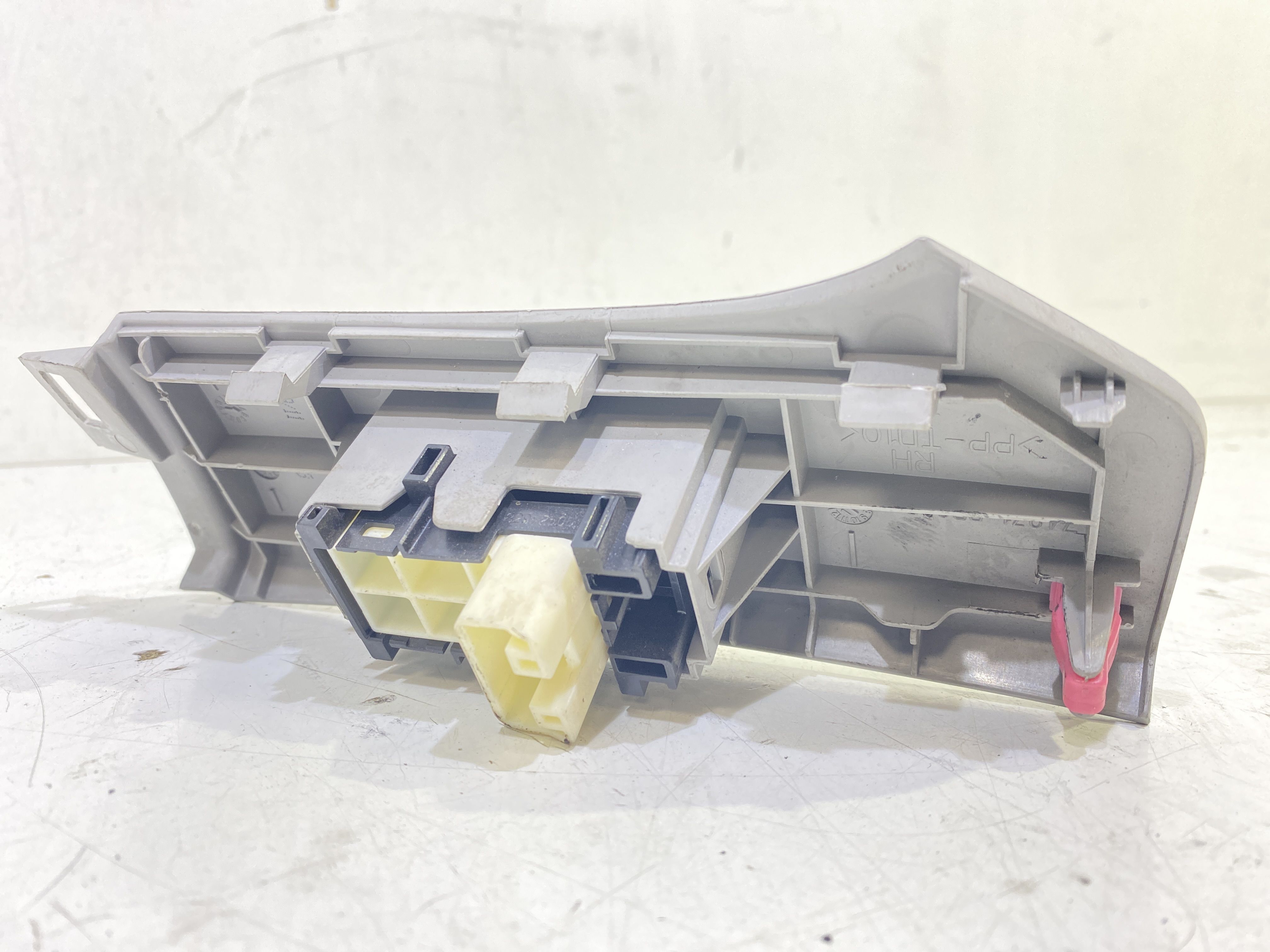 Pulsantiera Anteriore Destra Passeggero TOYOTA Yaris 4 Serie