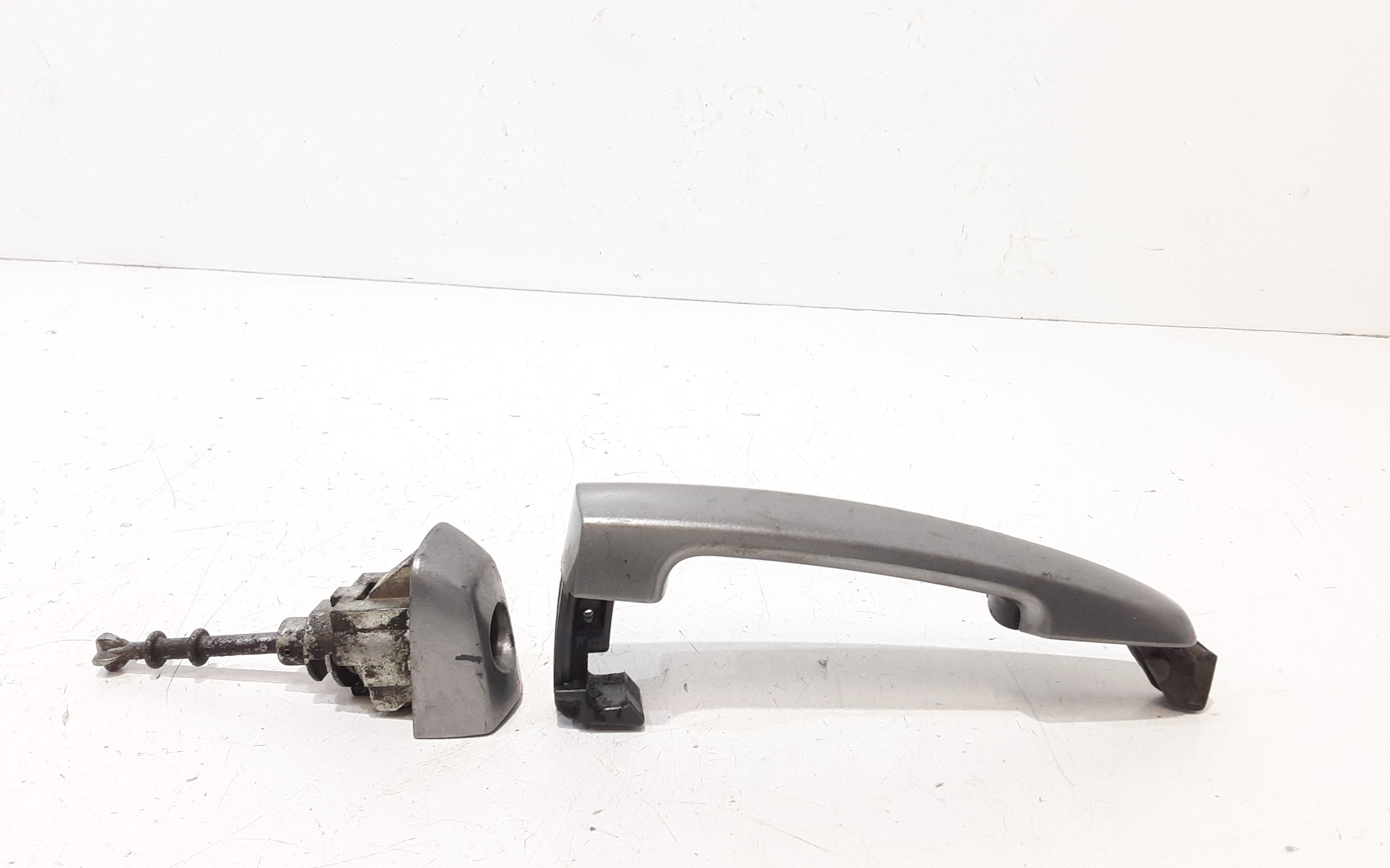 Maniglia esterna Anteriore Sinistra SUZUKI Swift 4 Serie (04>10)