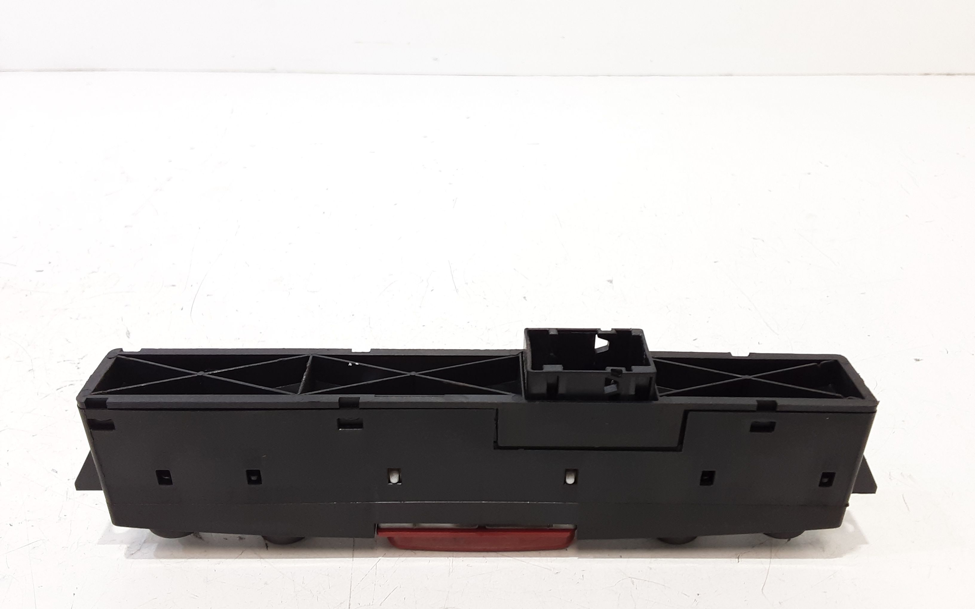 Pulsante luci di emergenza ALFA ROMEO 147 2 serie