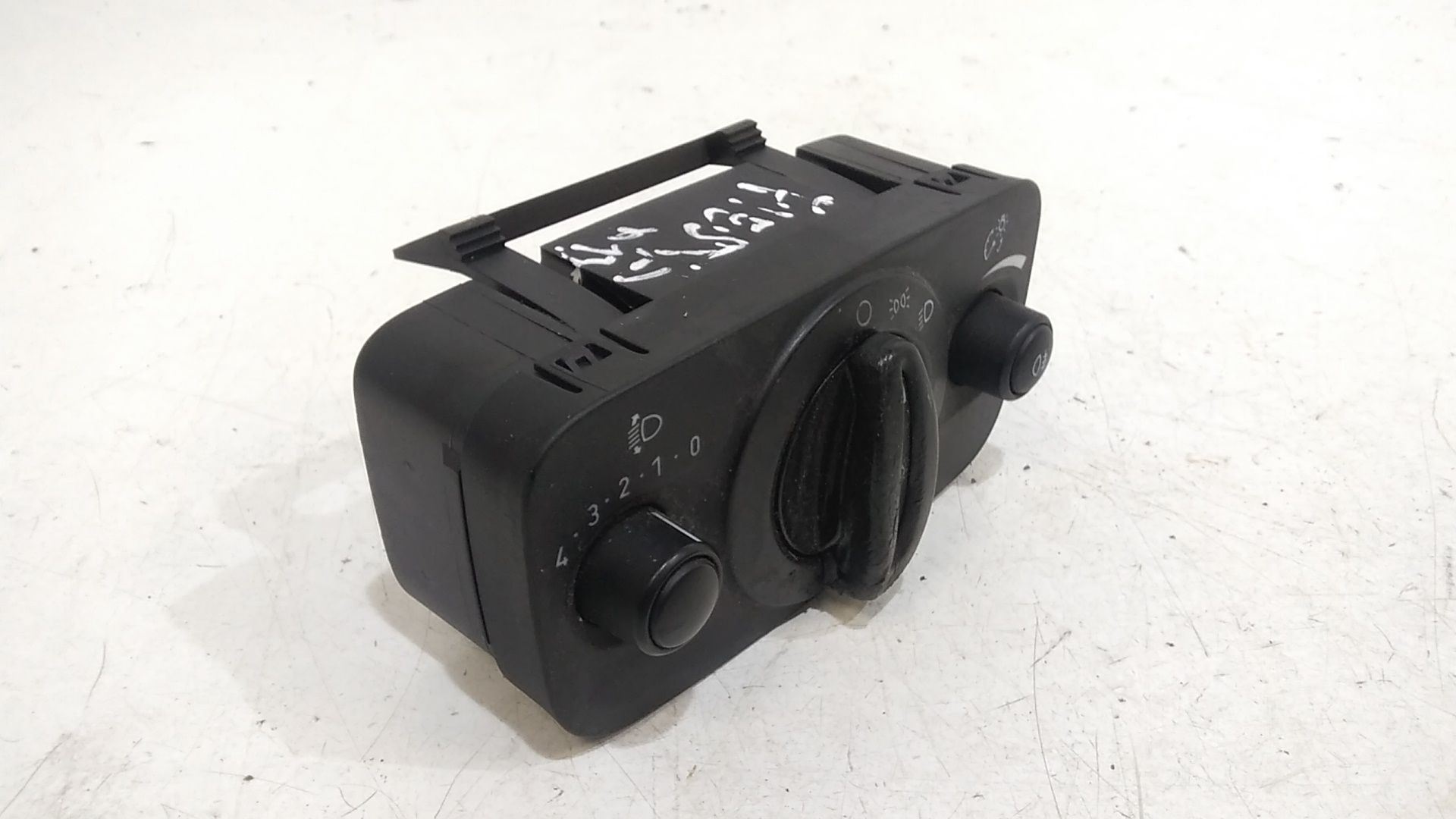 Interruttore comando luci FORD Fiesta 6 Serie