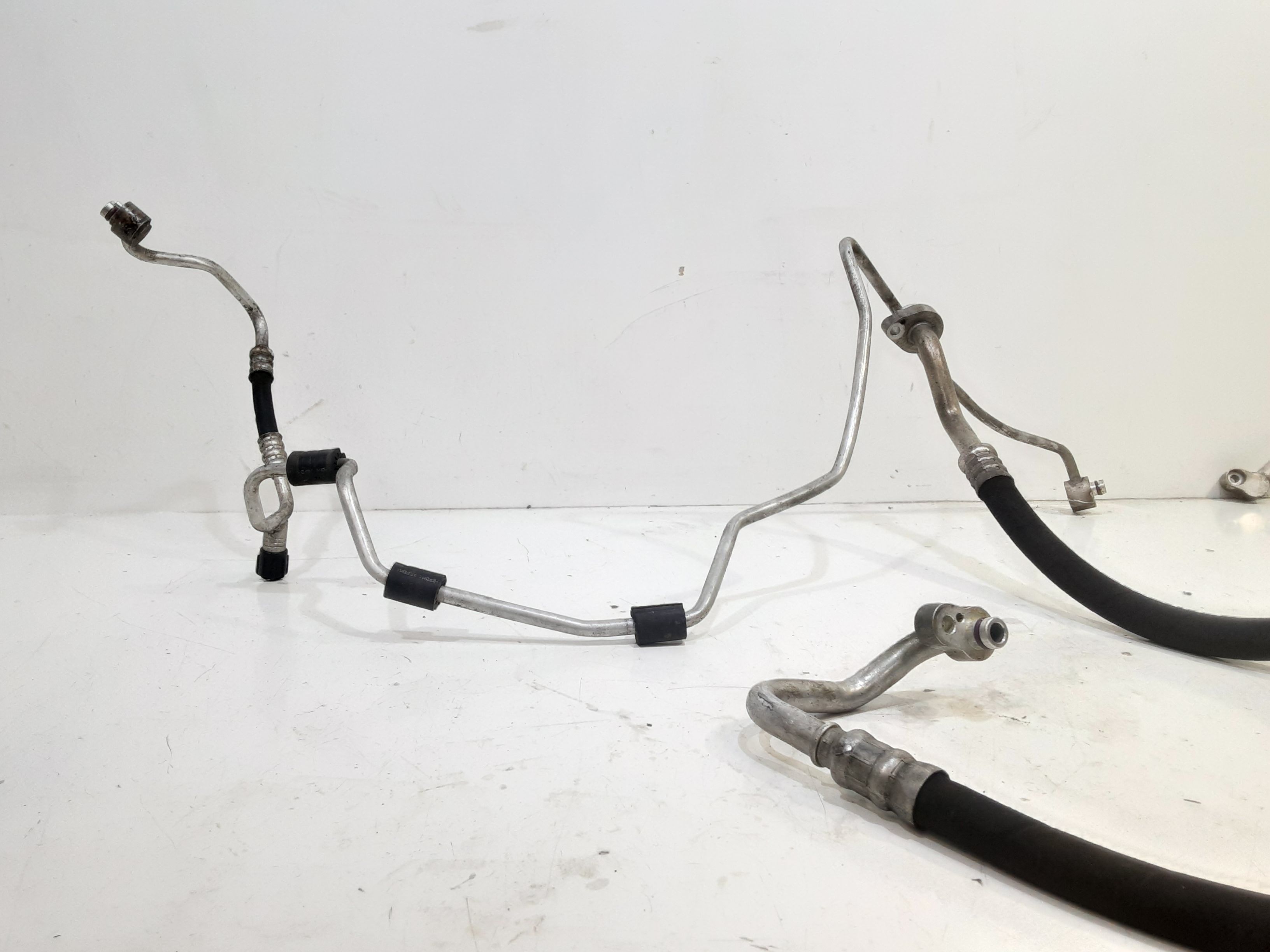 Tubi A/C VOLKSWAGEN Golf 6  VI Variant (08>12)