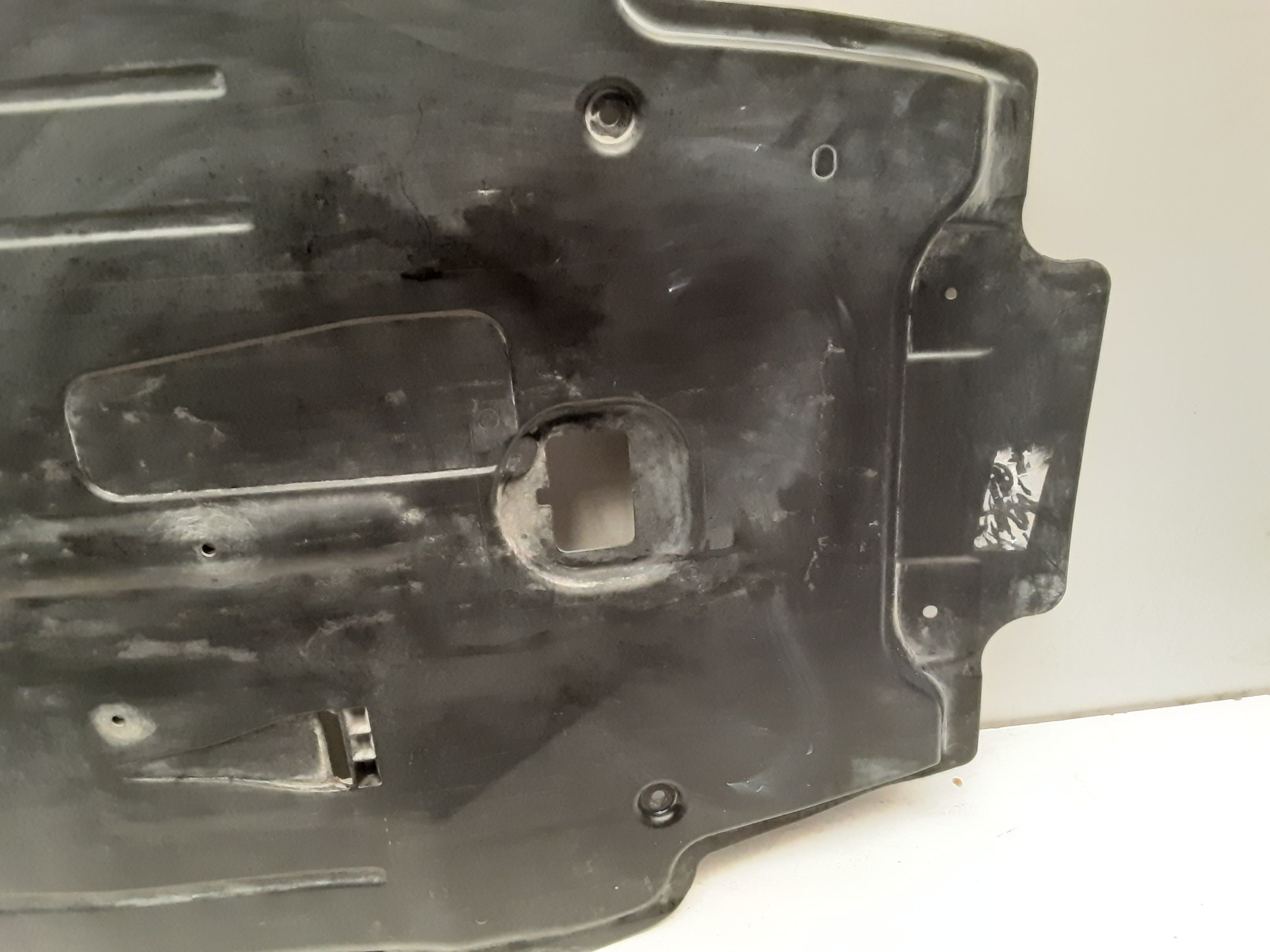 Carter copri motore inferiore MERCEDES GLA Serie