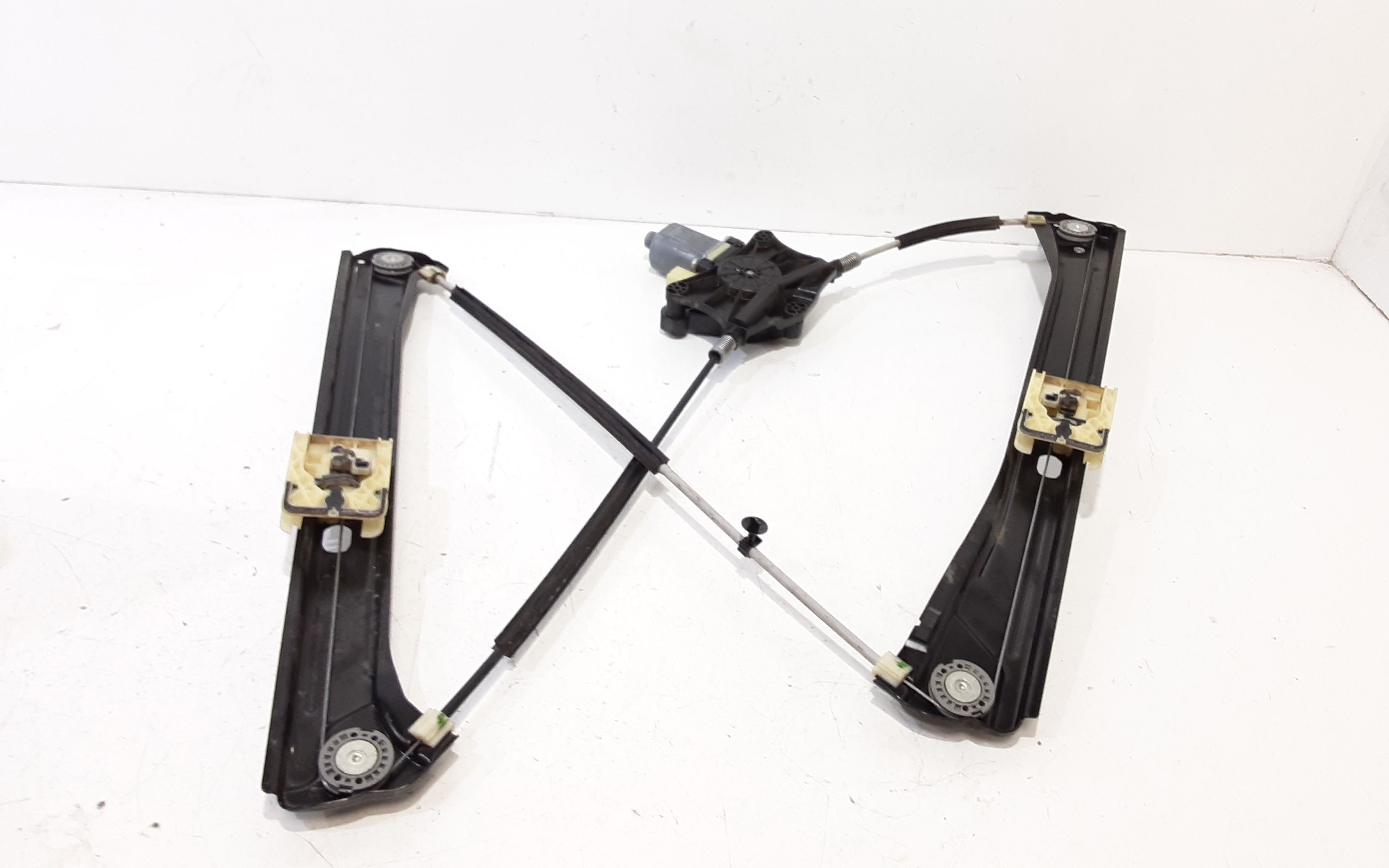 Cremagliera anteriore sinistra Guida VOLKSWAGEN Tiguan Serie