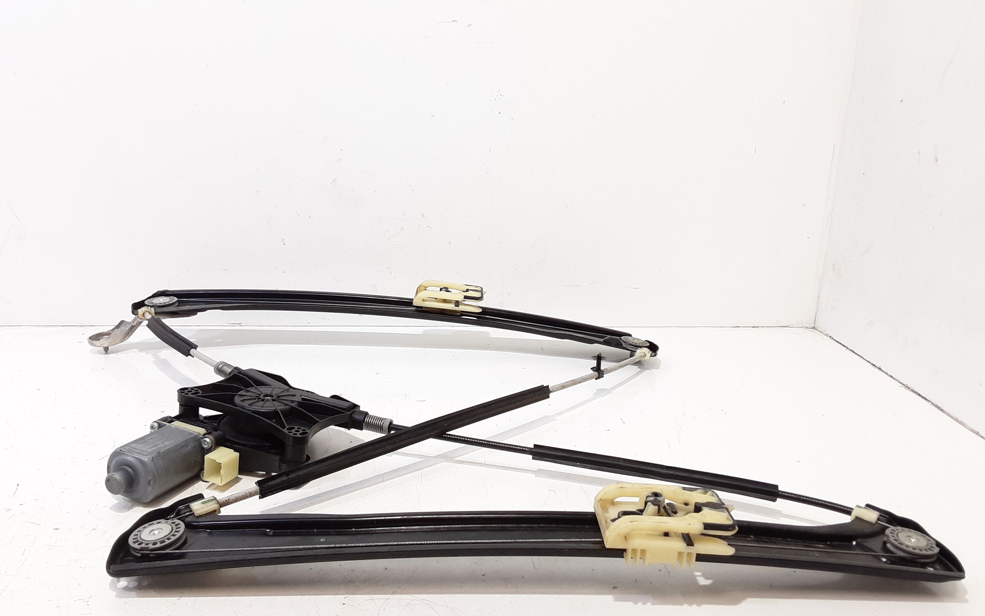 Cremagliera anteriore sinistra Guida VOLKSWAGEN Tiguan Serie