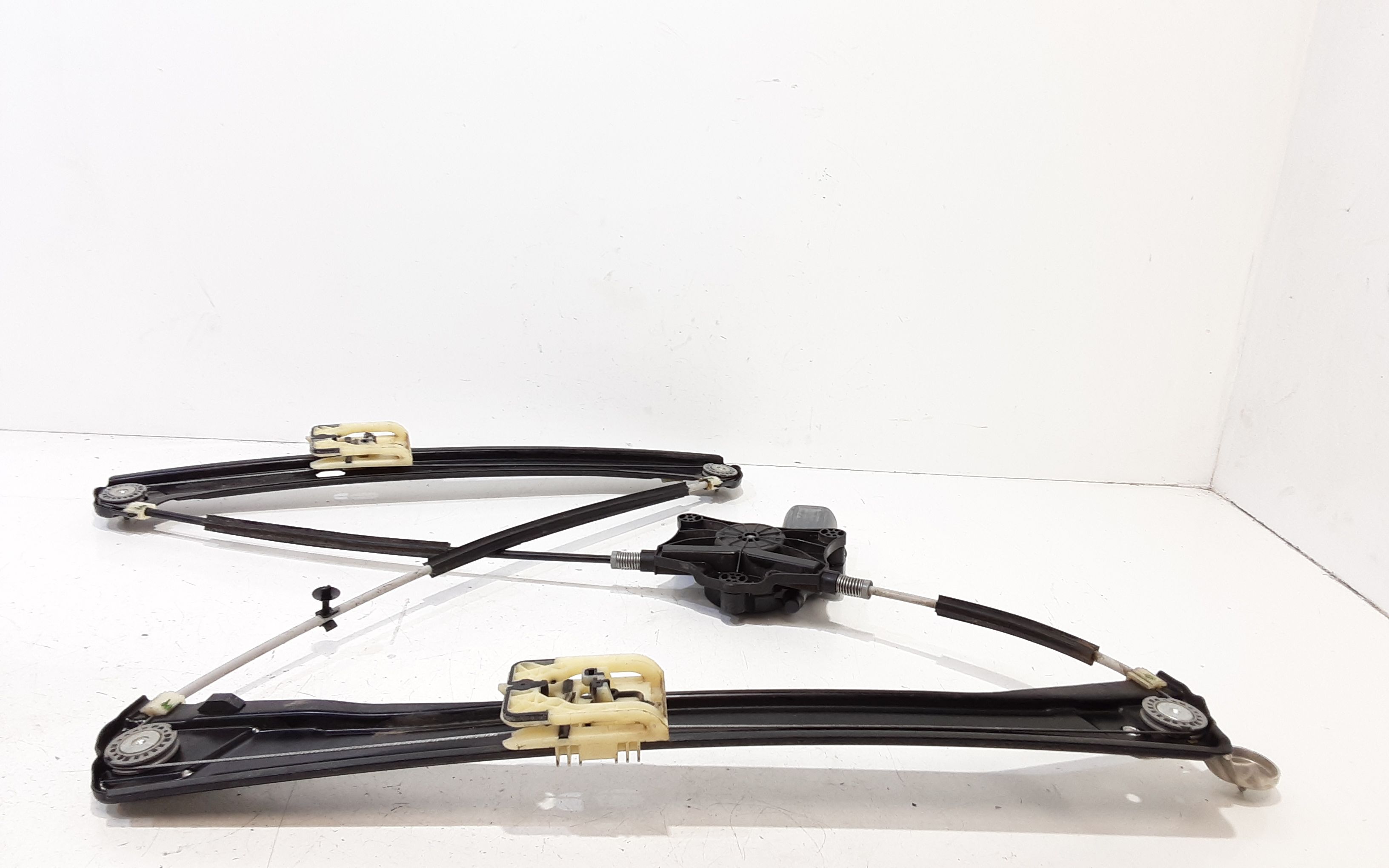 Cremagliera anteriore sinistra Guida VOLKSWAGEN Tiguan Serie