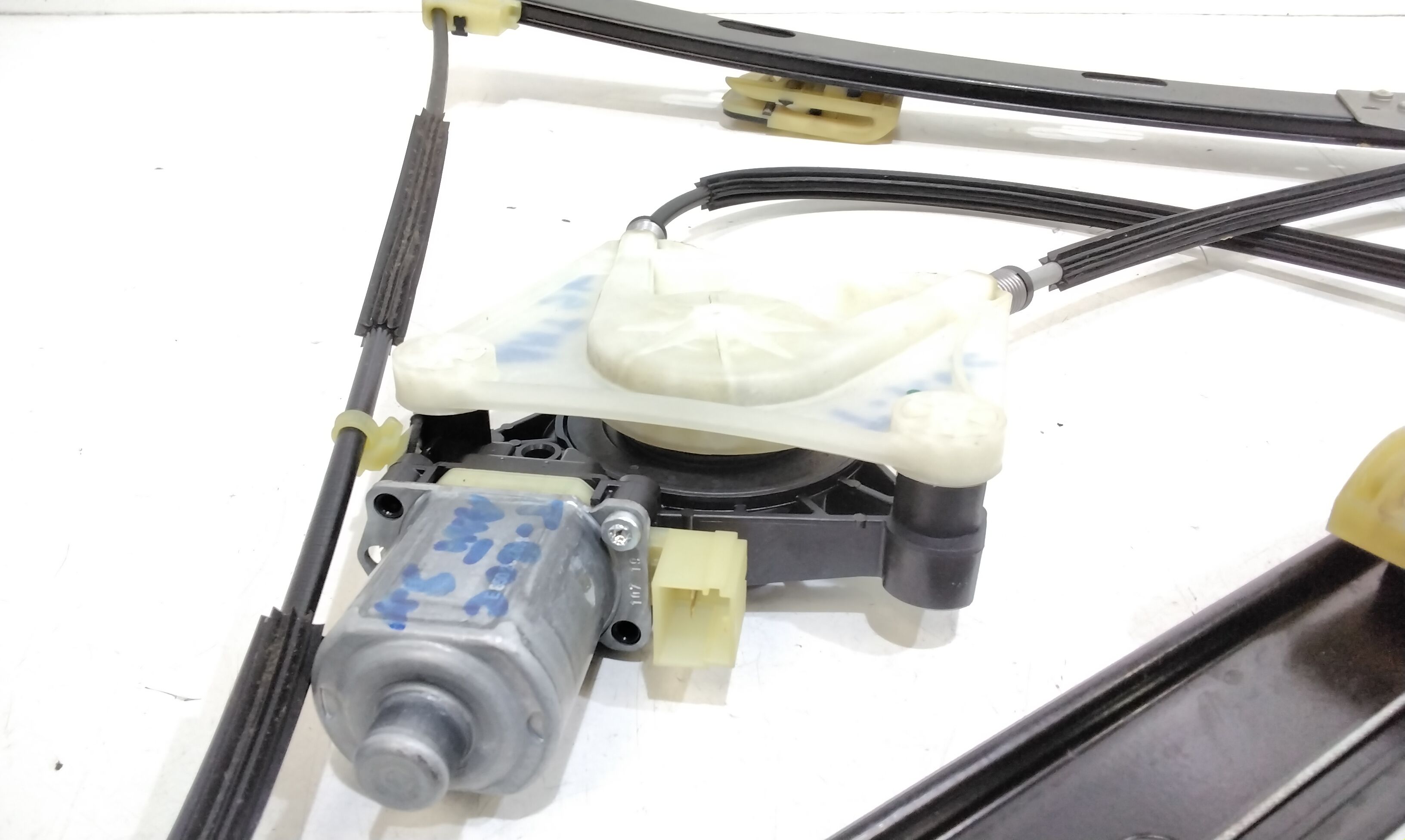 Cremagliera anteriore sinistra Guida VOLKSWAGEN T-Roc Serie