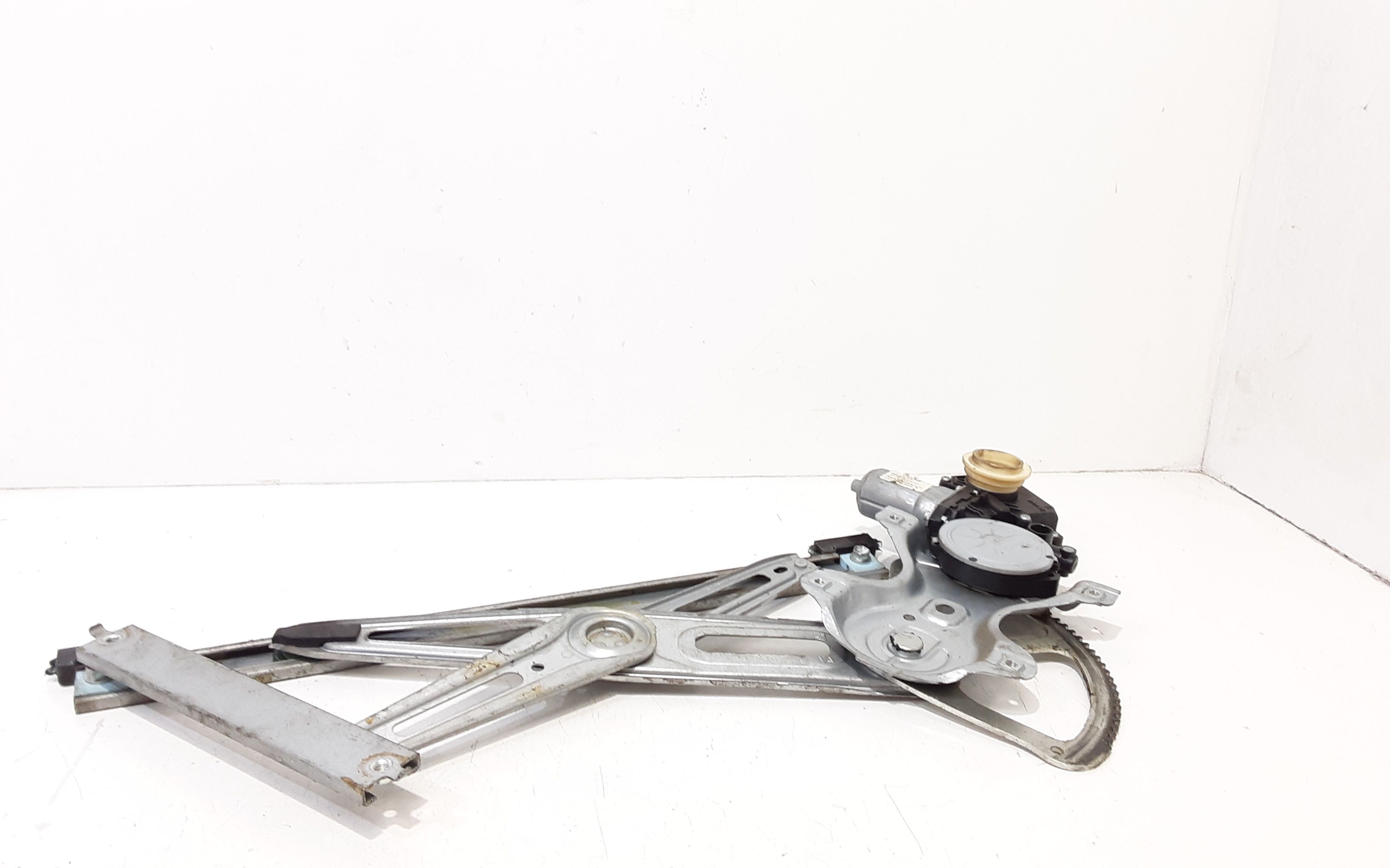 Cremagliera anteriore sinistra Guida TOYOTA Yaris 3 Serie