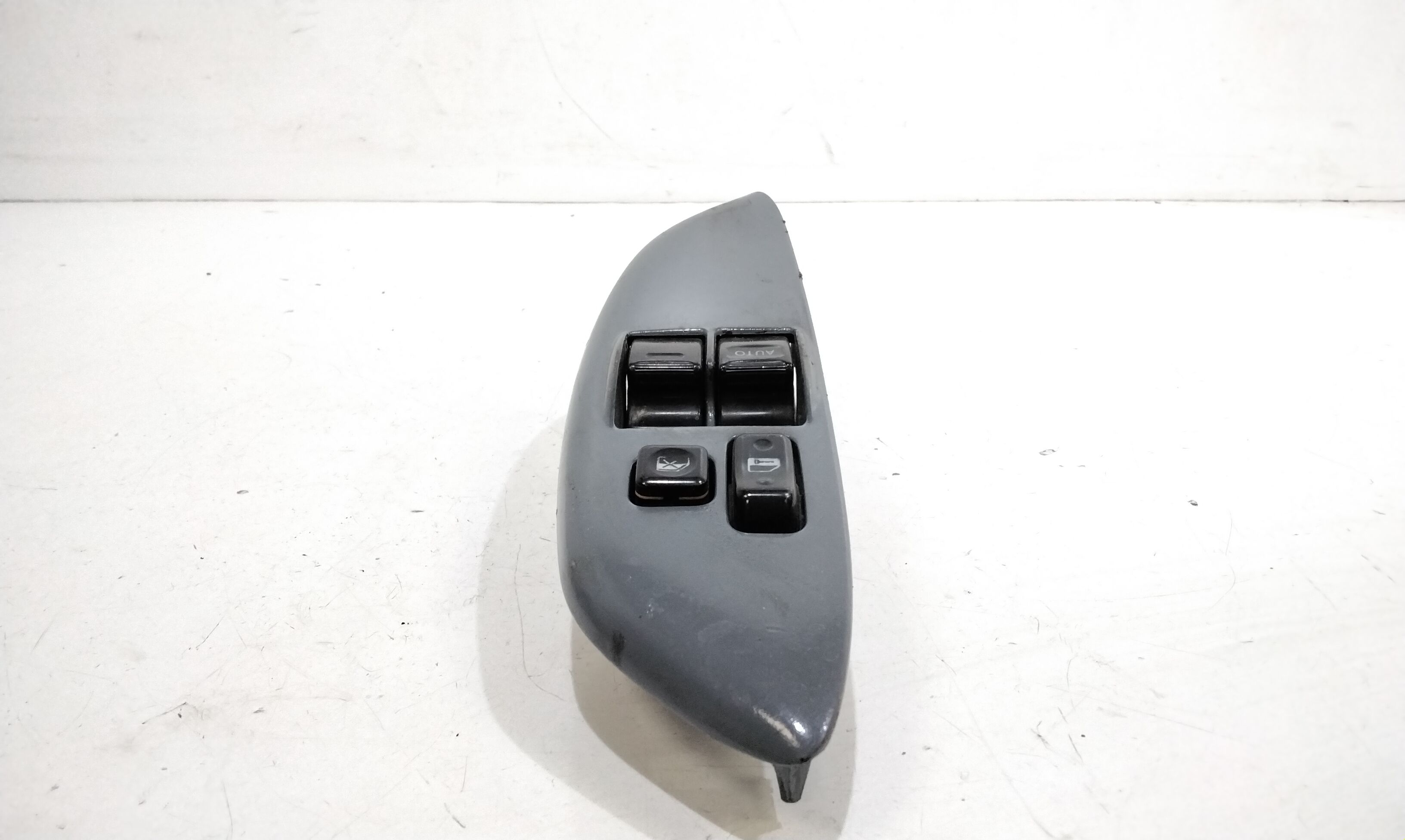 Pulsantiera anteriore sinistra Guida TOYOTA Yaris 1 Serie