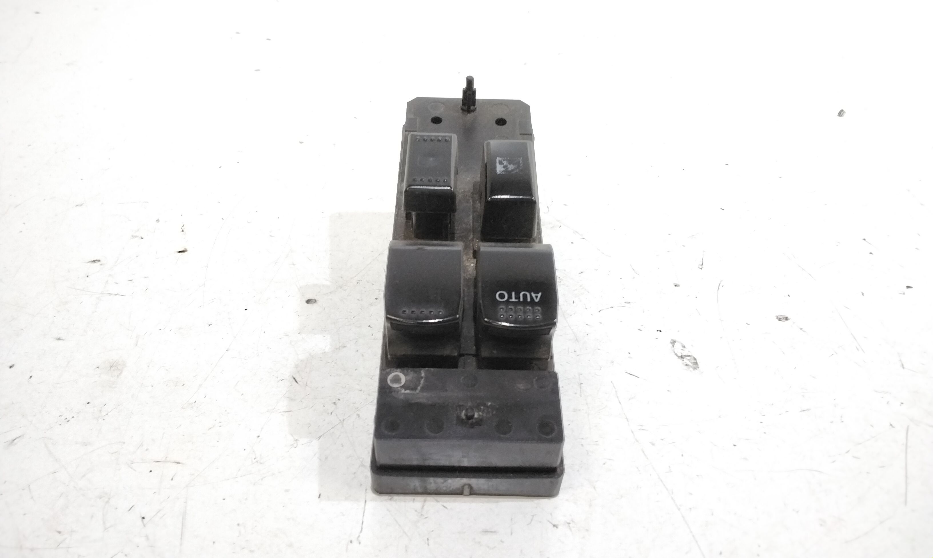 Pulsantiera anteriore sinistra Guida SUZUKI Swift 4 Serie (04>10)