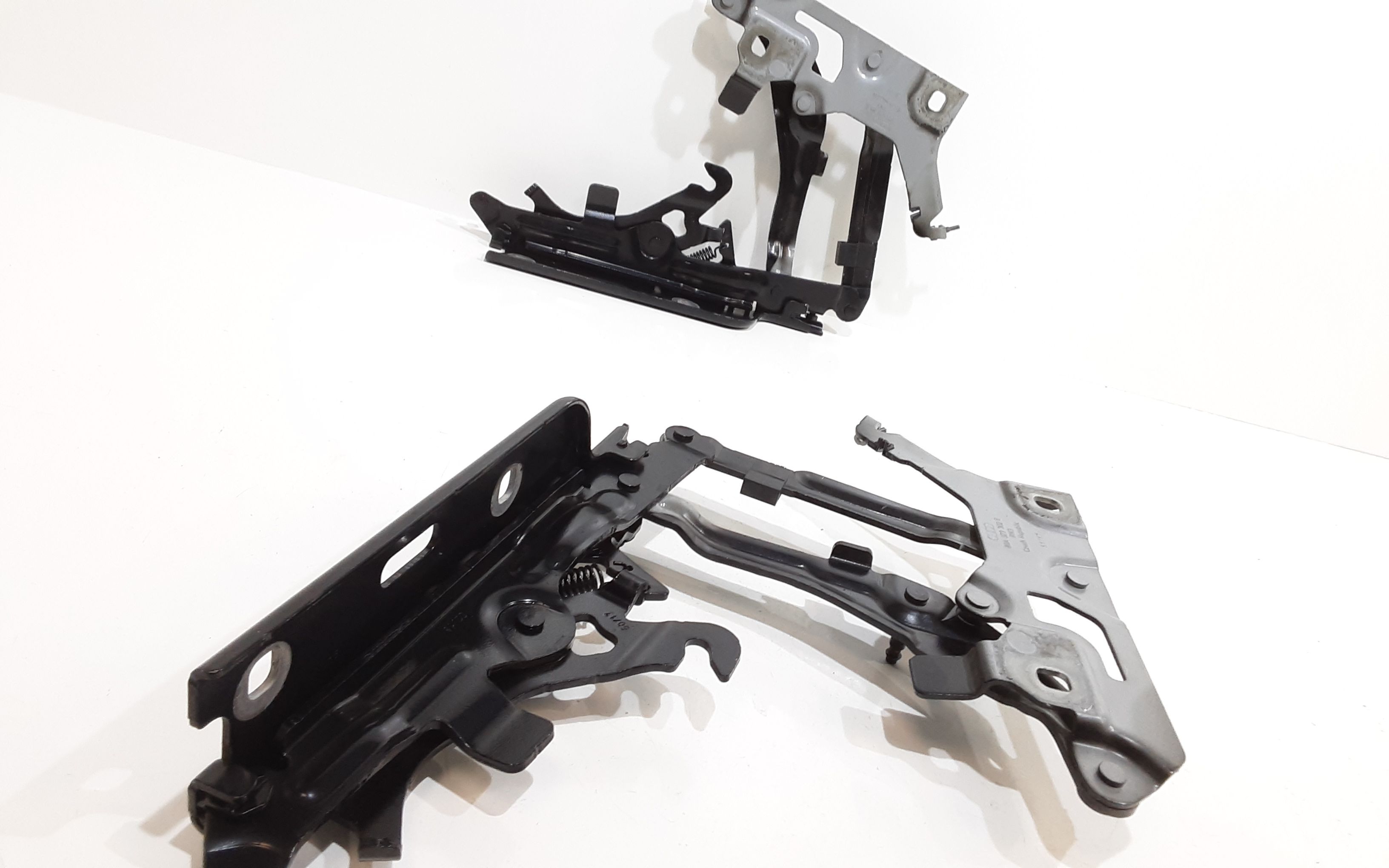 Cerniere cofano anteriore dx e sx AUDI Q5 Serie (FYB)