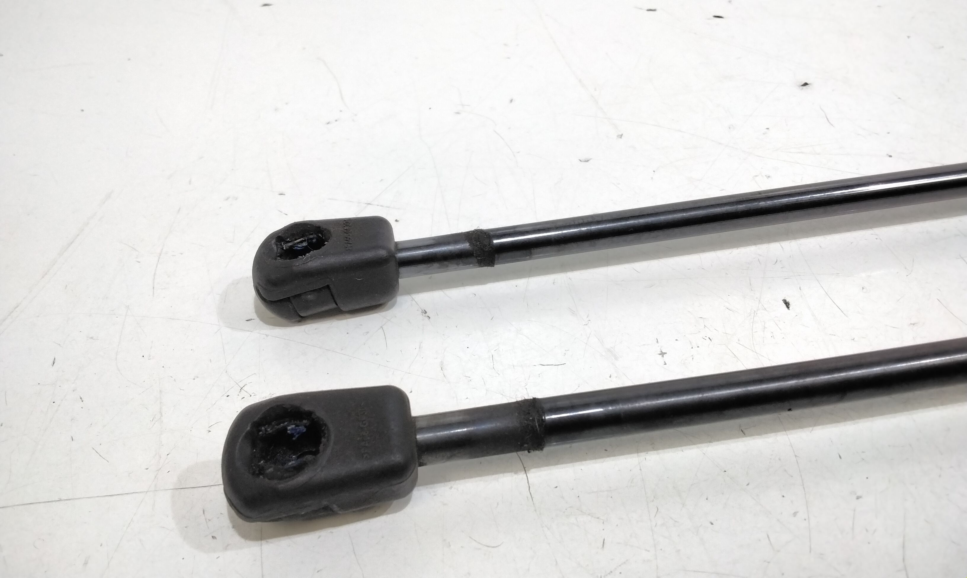 Pistoncini cofano Post. VOLKSWAGEN T-Roc Serie