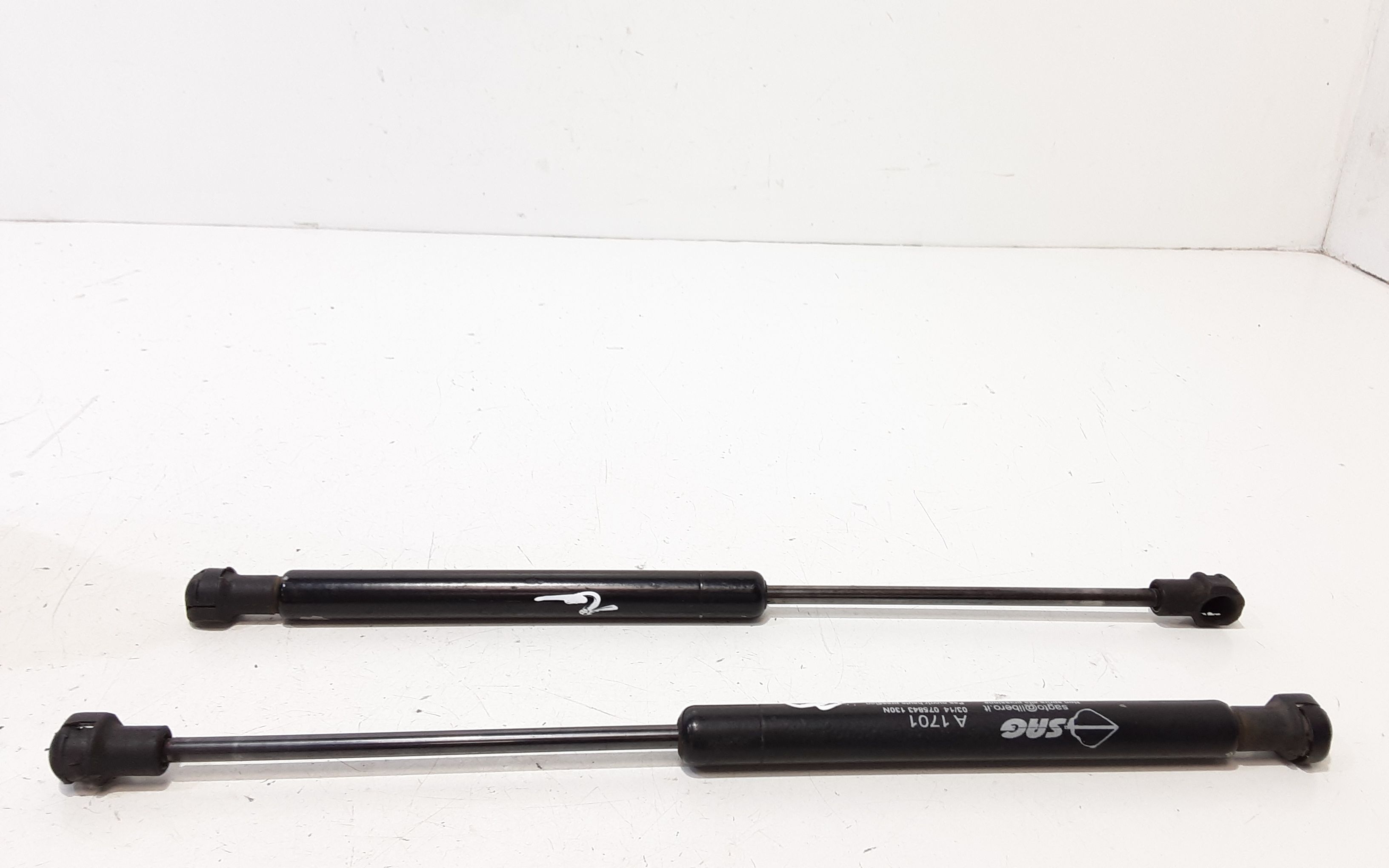 Pistoncini cofano Post. SMART ForTwo Coup 1 Serie