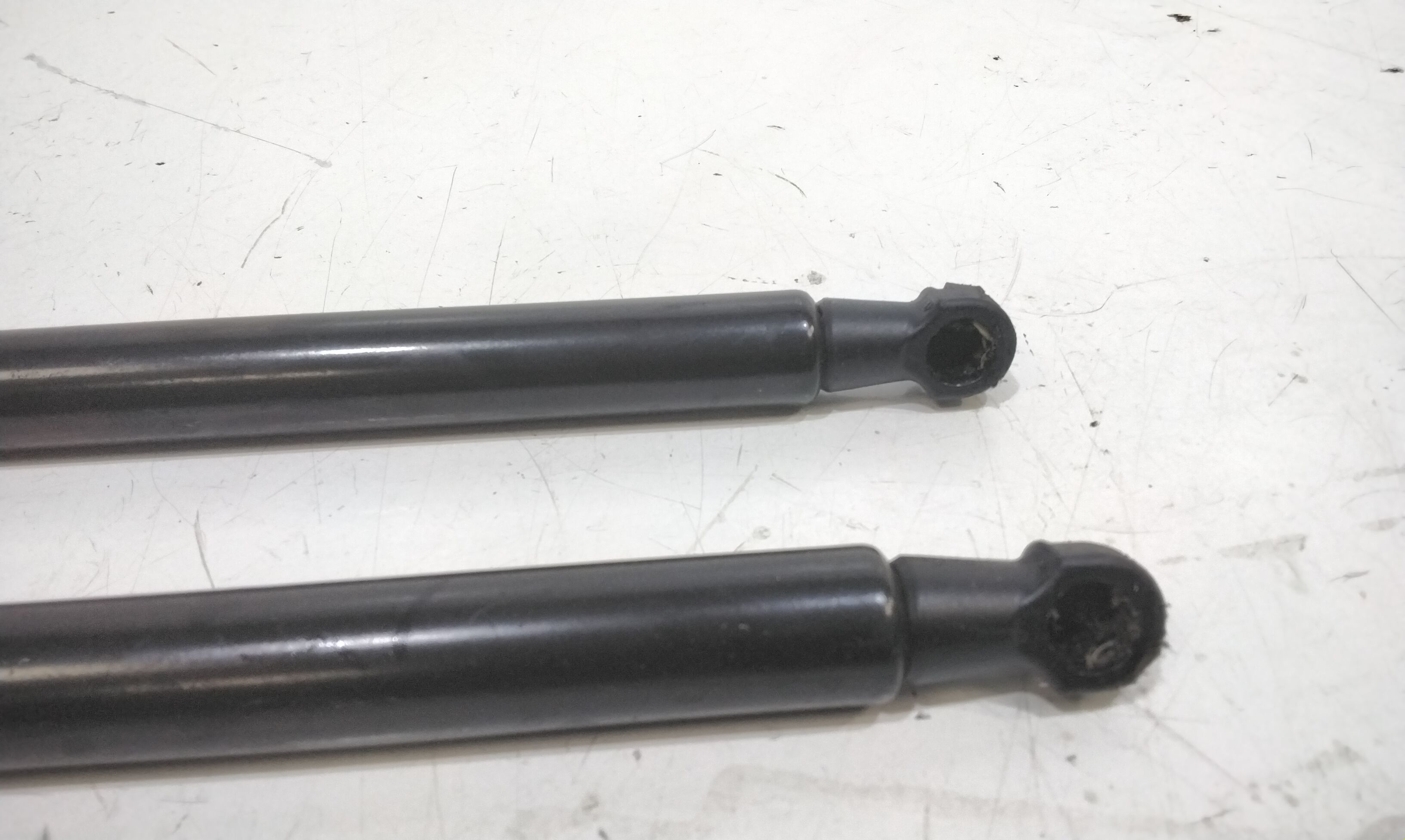 Pistoncini cofano Post. NISSAN Juke 1 Serie