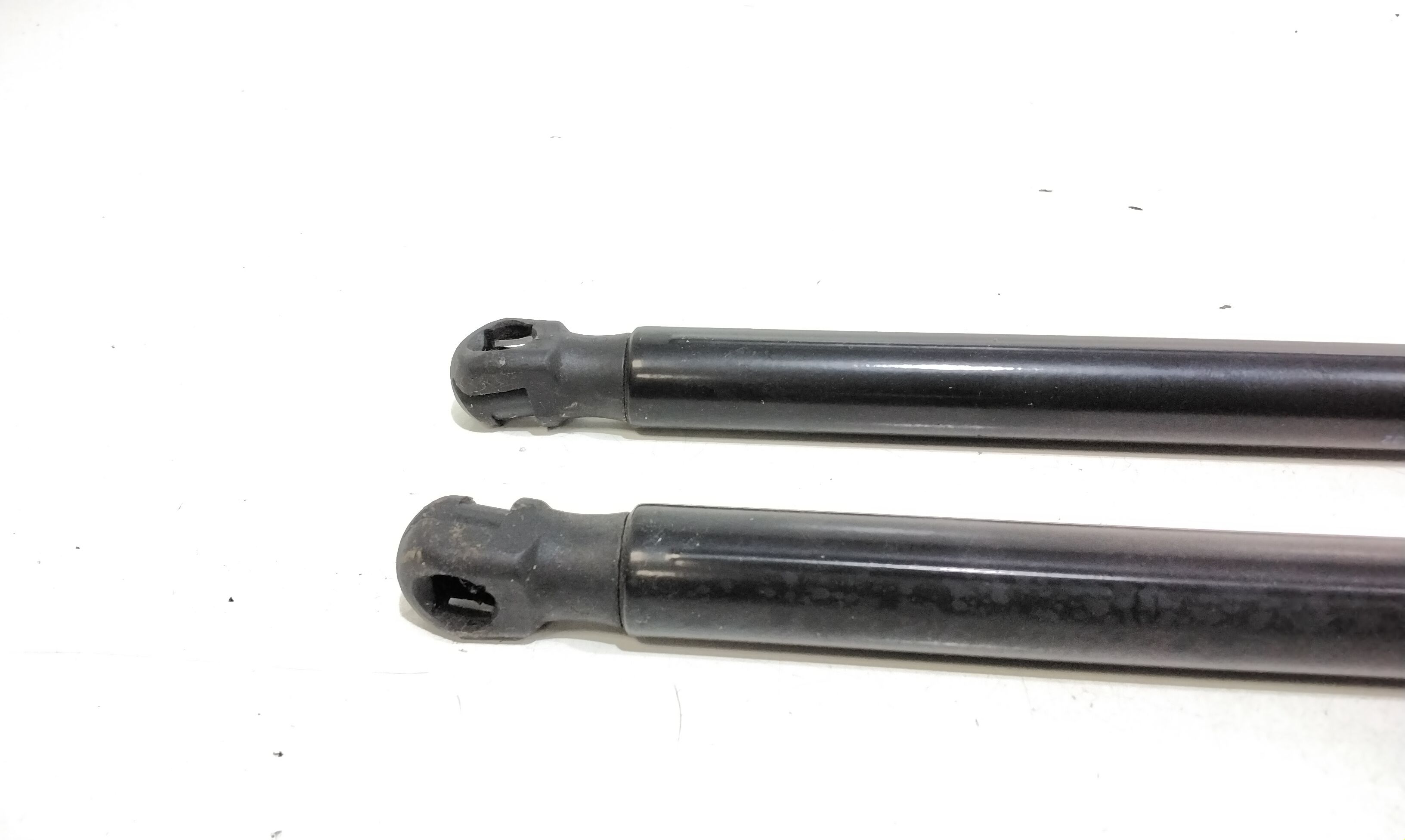 Pistoncini cofano Post. VOLKSWAGEN T-Roc Serie