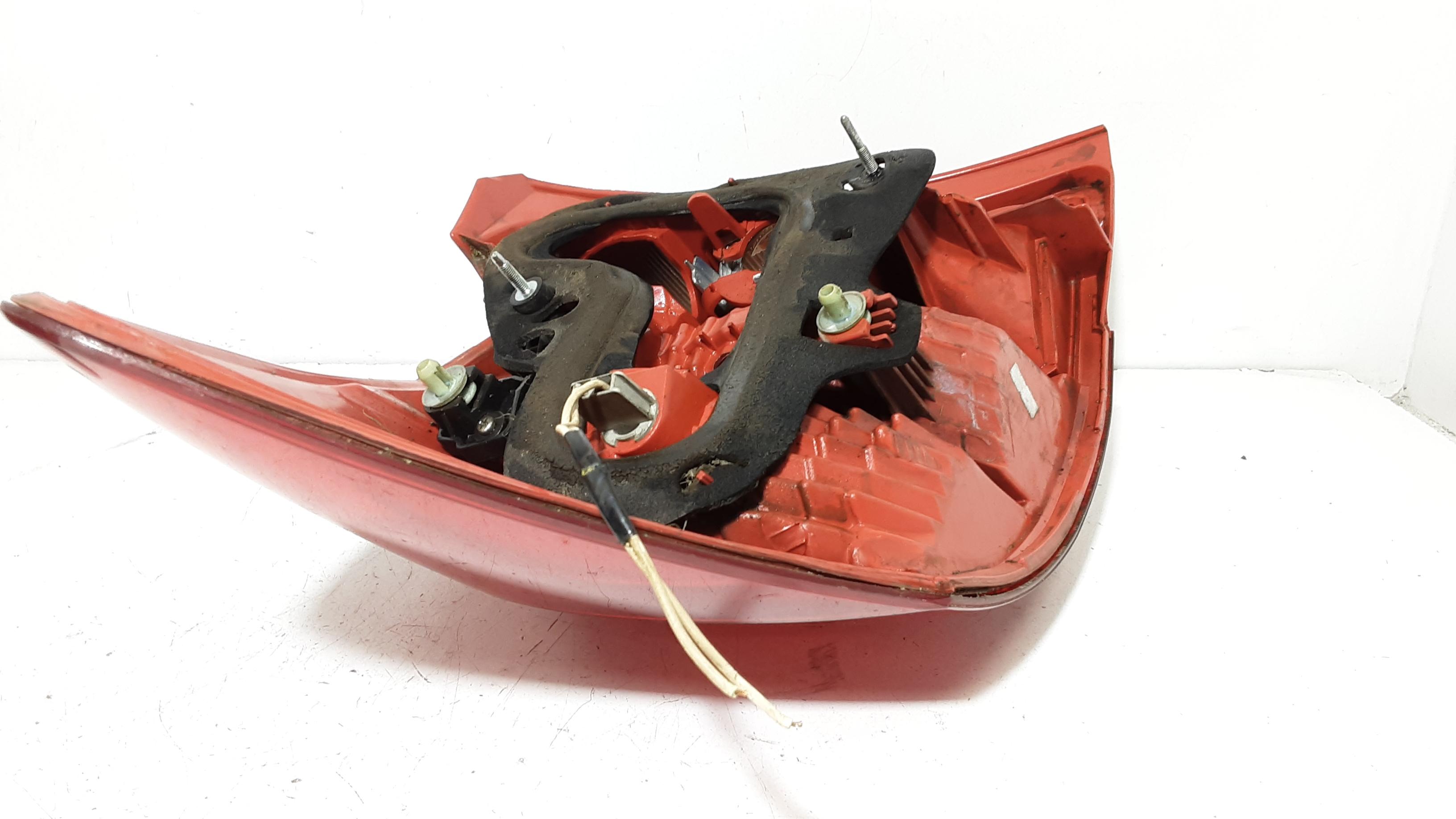 Stop fanale posteriore Destro Passeggero TOYOTA Verso 1 Serie