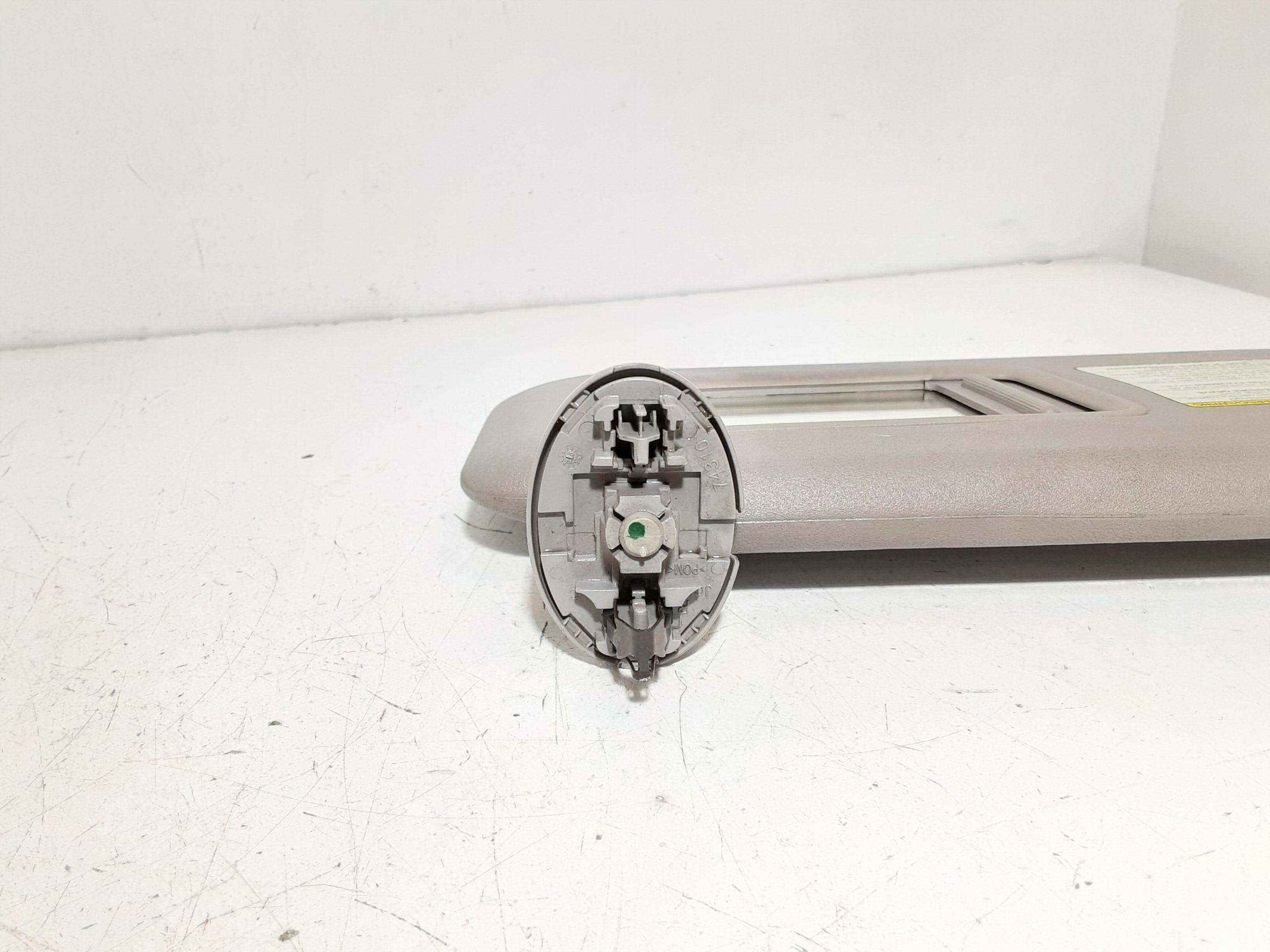 Parasole aletta Lato Passeggero TOYOTA Yaris 3 Serie