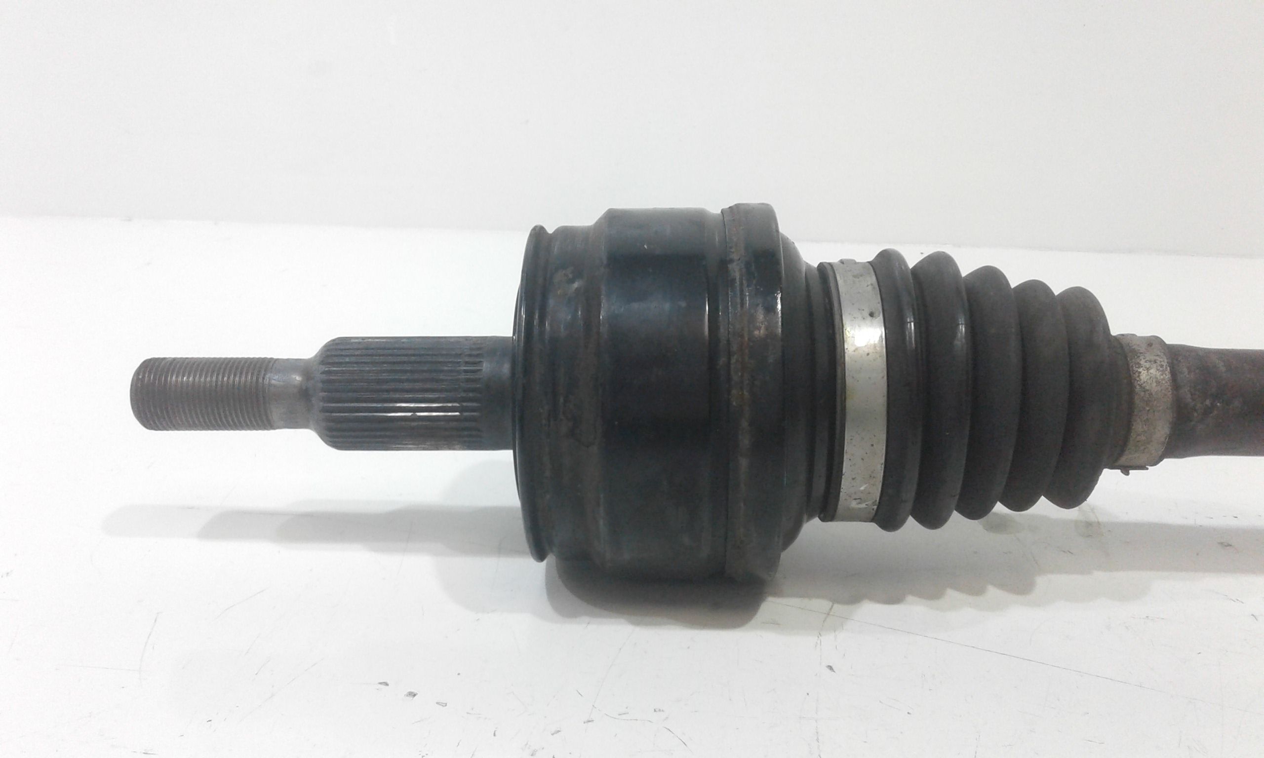 Semiasse anteriore destro VOLKSWAGEN Touareg 1 Serie