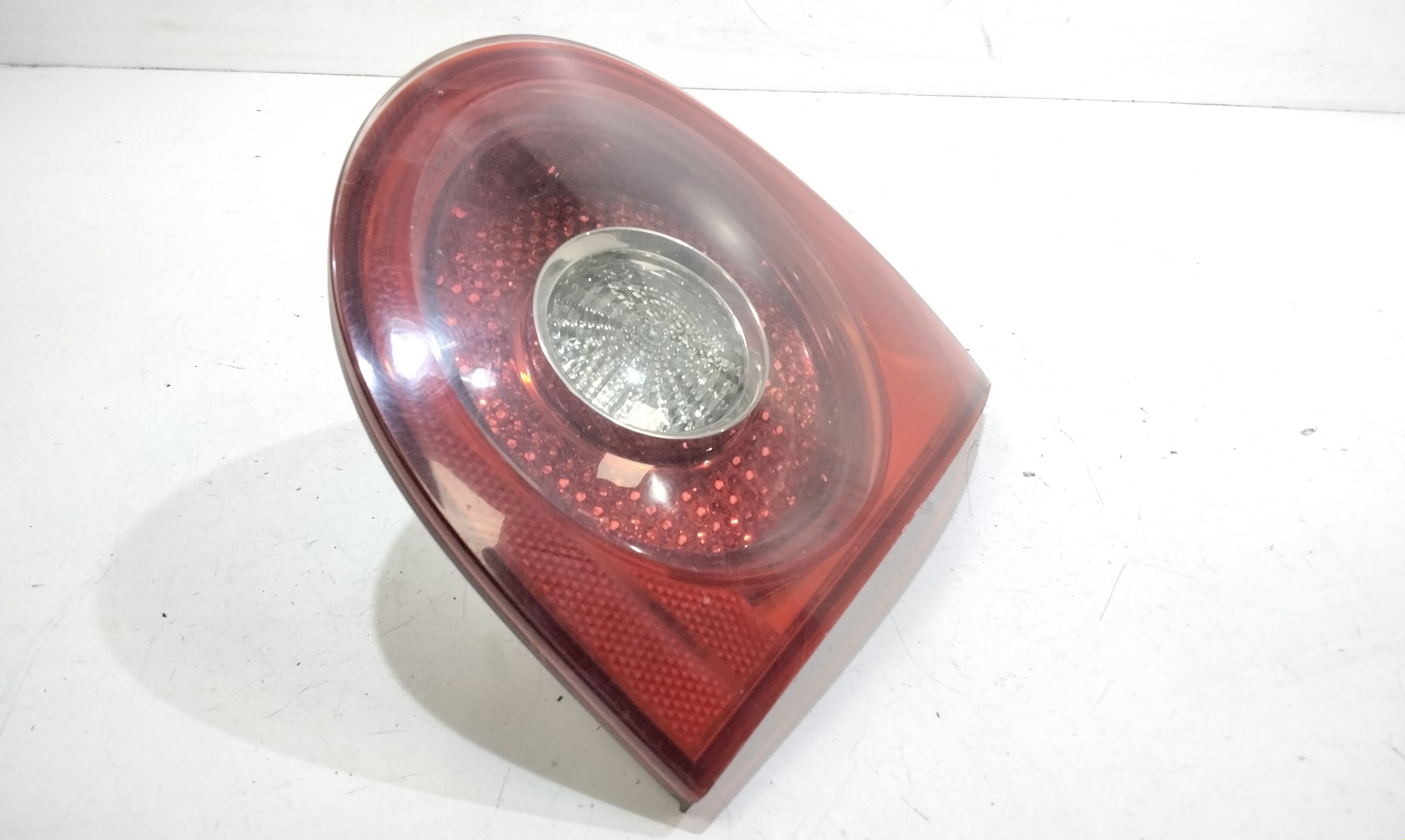 Stop Posteriore Destro Integrato nel Portello VOLKSWAGEN Golf 5 Berlina (03>08)